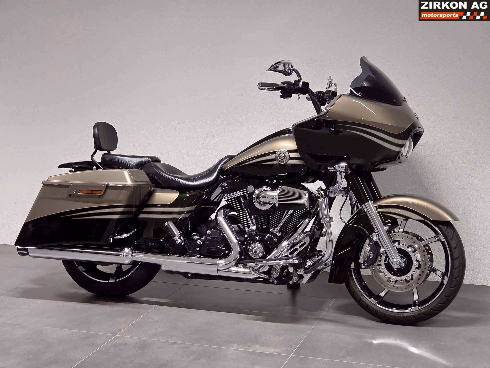 HARLEY-DAVIDSON FLTRXSE Road Glide Custom ABS CVO-image-1