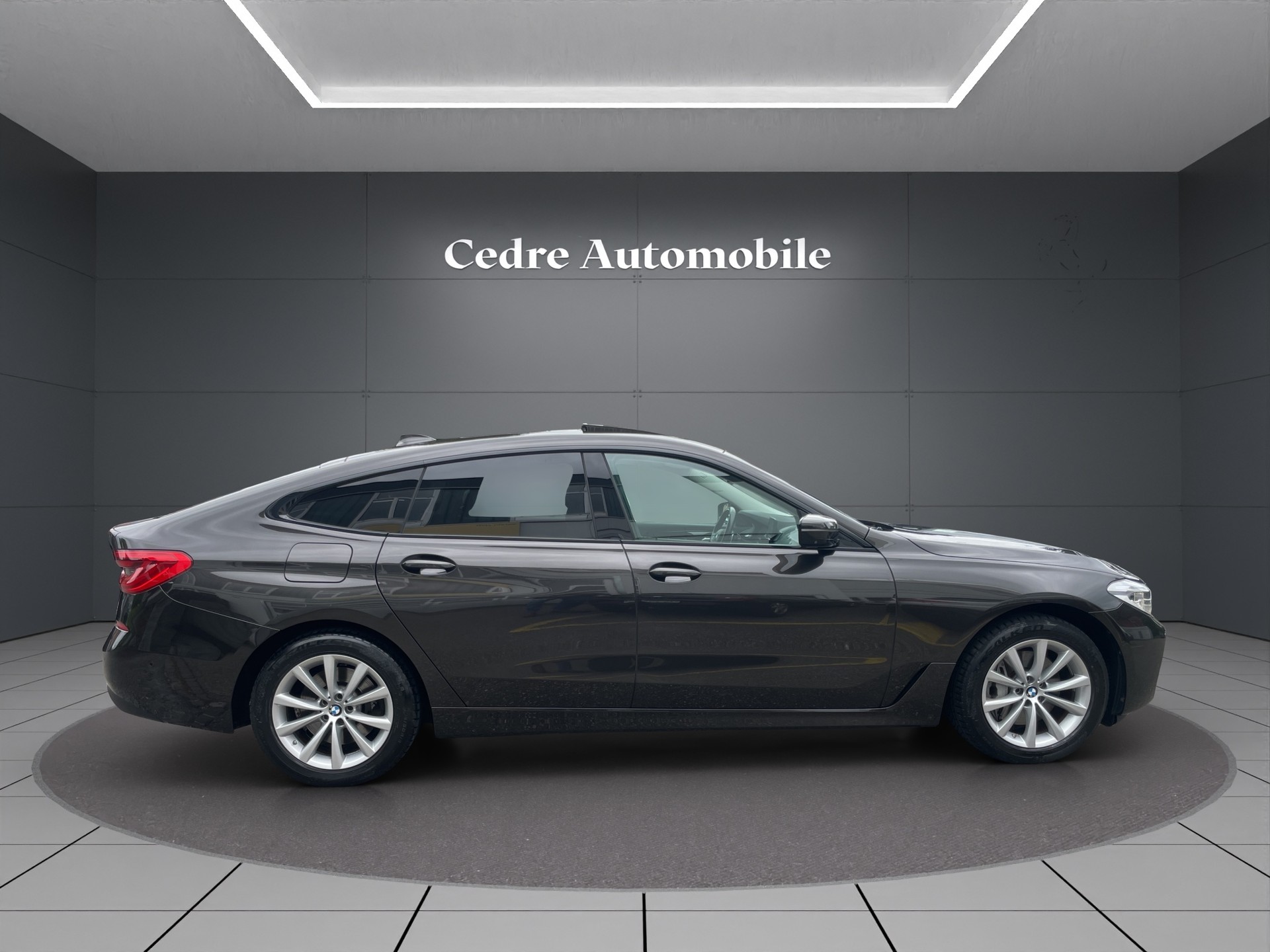 BMW 640d GT xDrive Luxury Line Steptronic-image-5