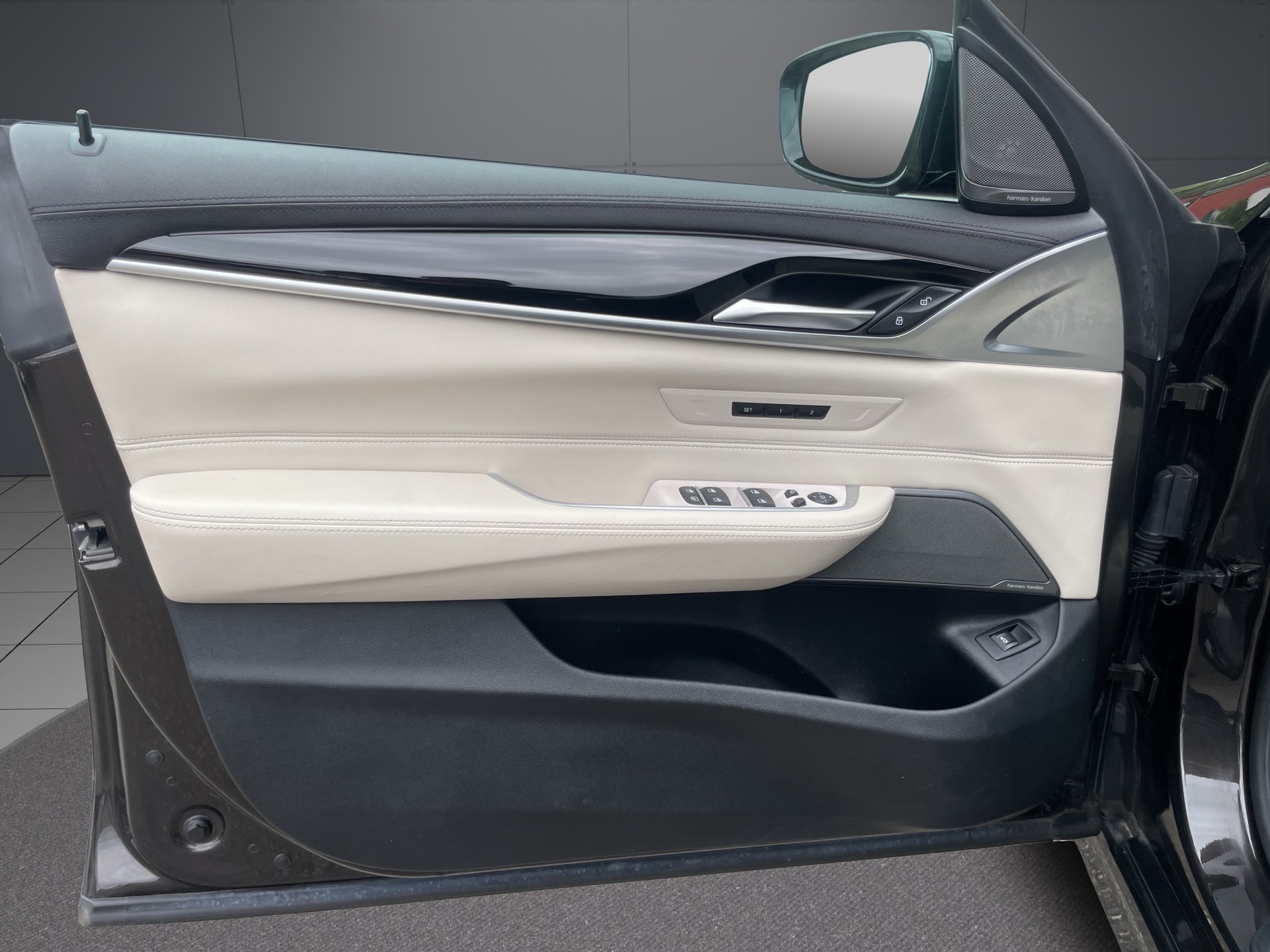 BMW 640d GT xDrive Luxury Line Steptronic-image-14