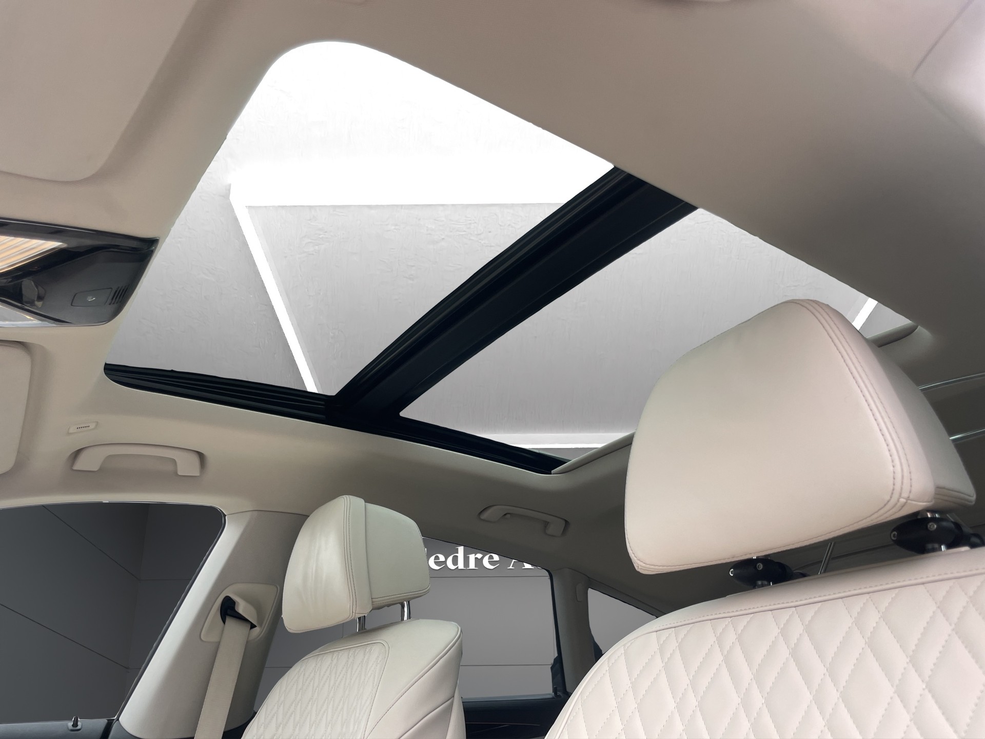 BMW 640d GT xDrive Luxury Line Steptronic-image-13