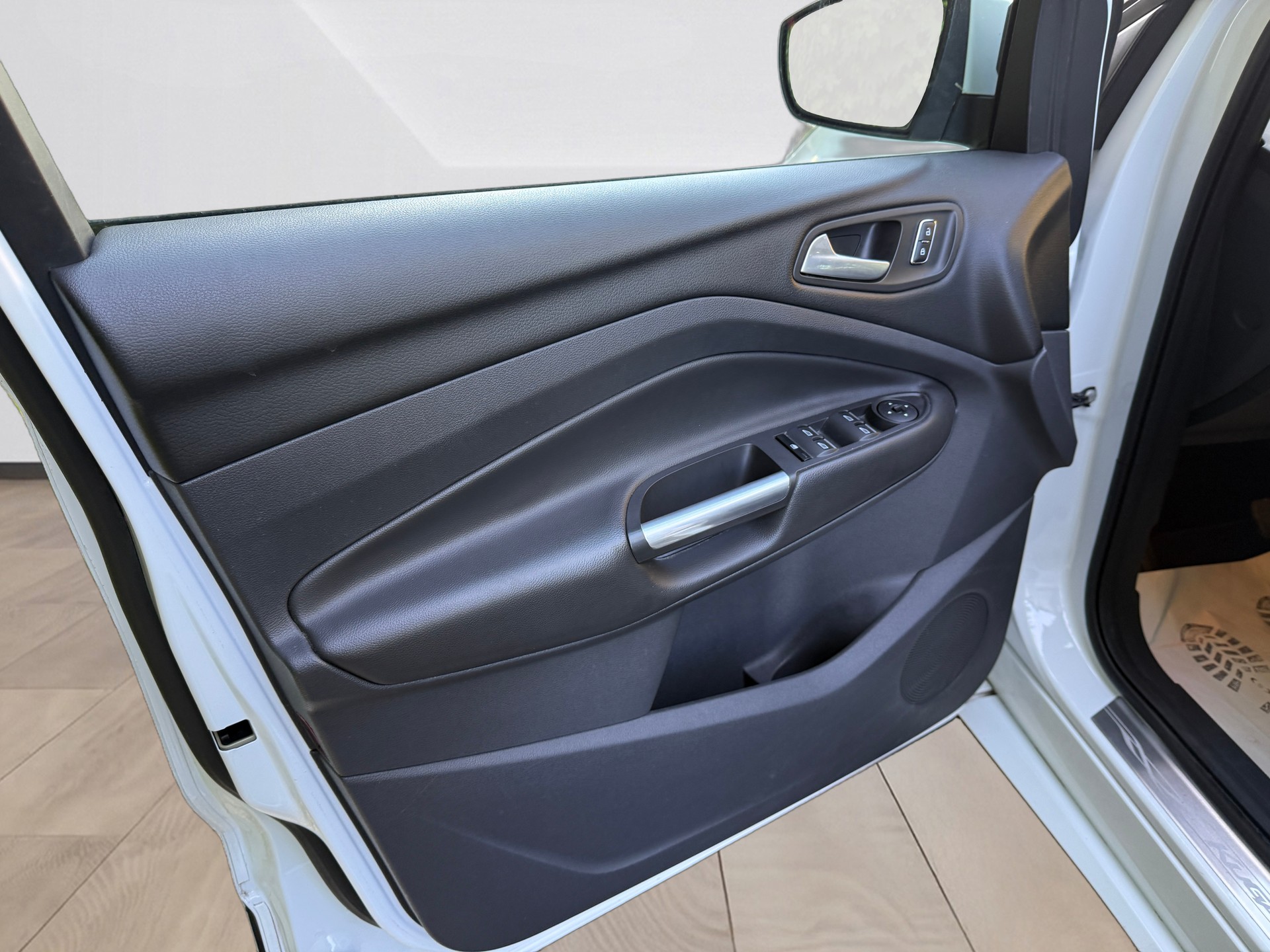 FORD Kuga 2.0 TDCi Titanium S 4WD PowerShift-image-12
