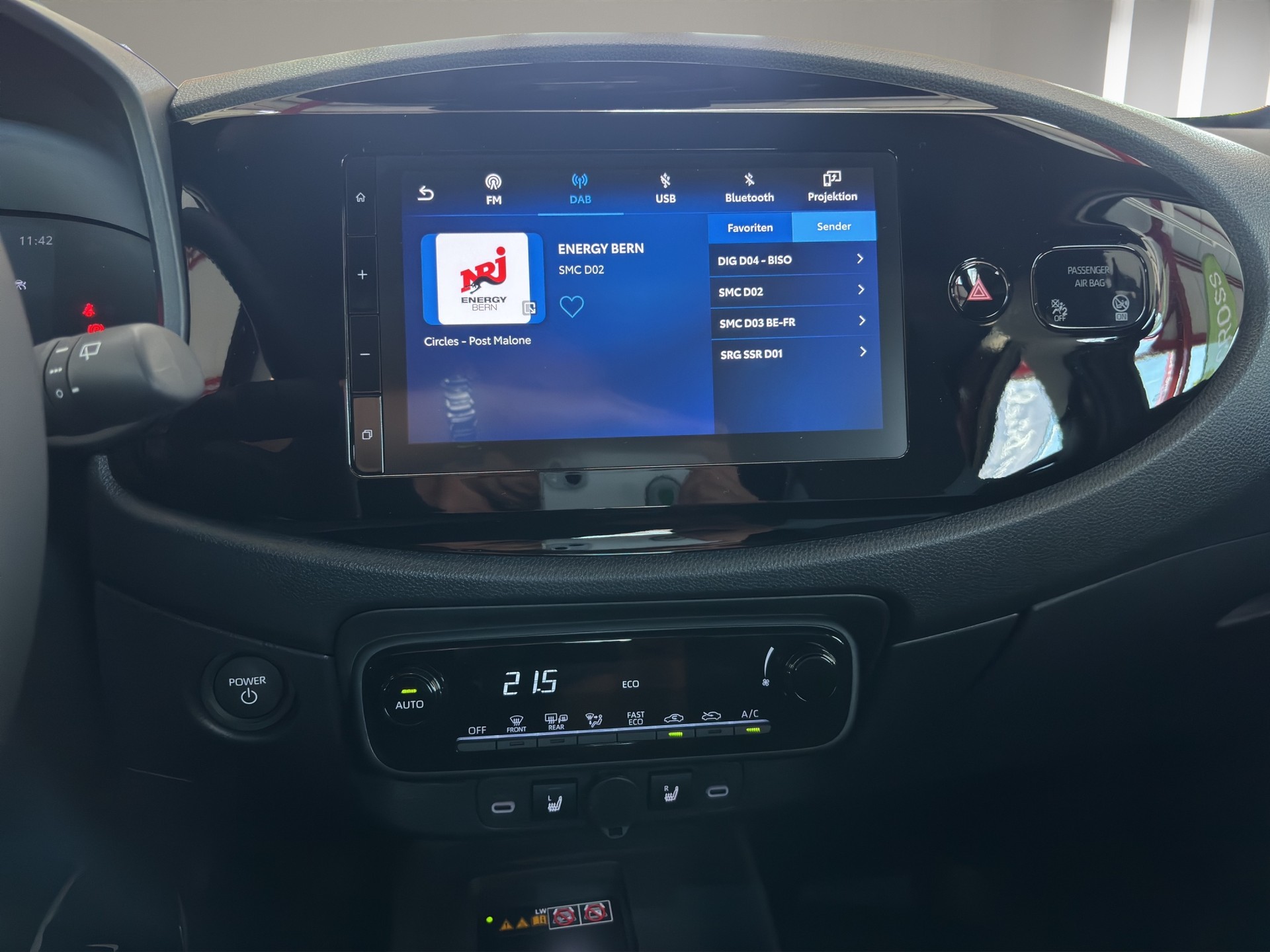 TOYOTA Aygo X 1.5 VVT-i HSD Trend e-CVT-image-25