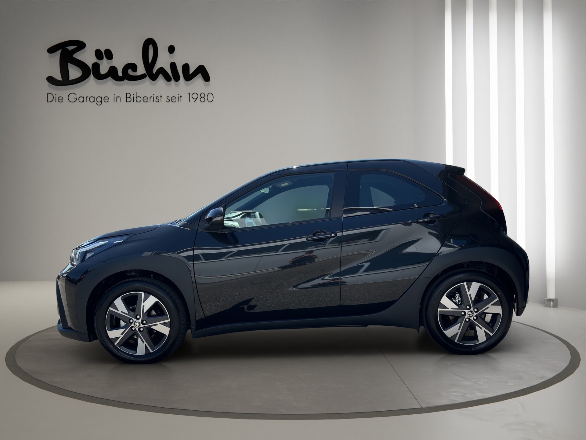 TOYOTA Aygo X 1.5 VVT-i HSD Trend e-CVT-showroom-element-3