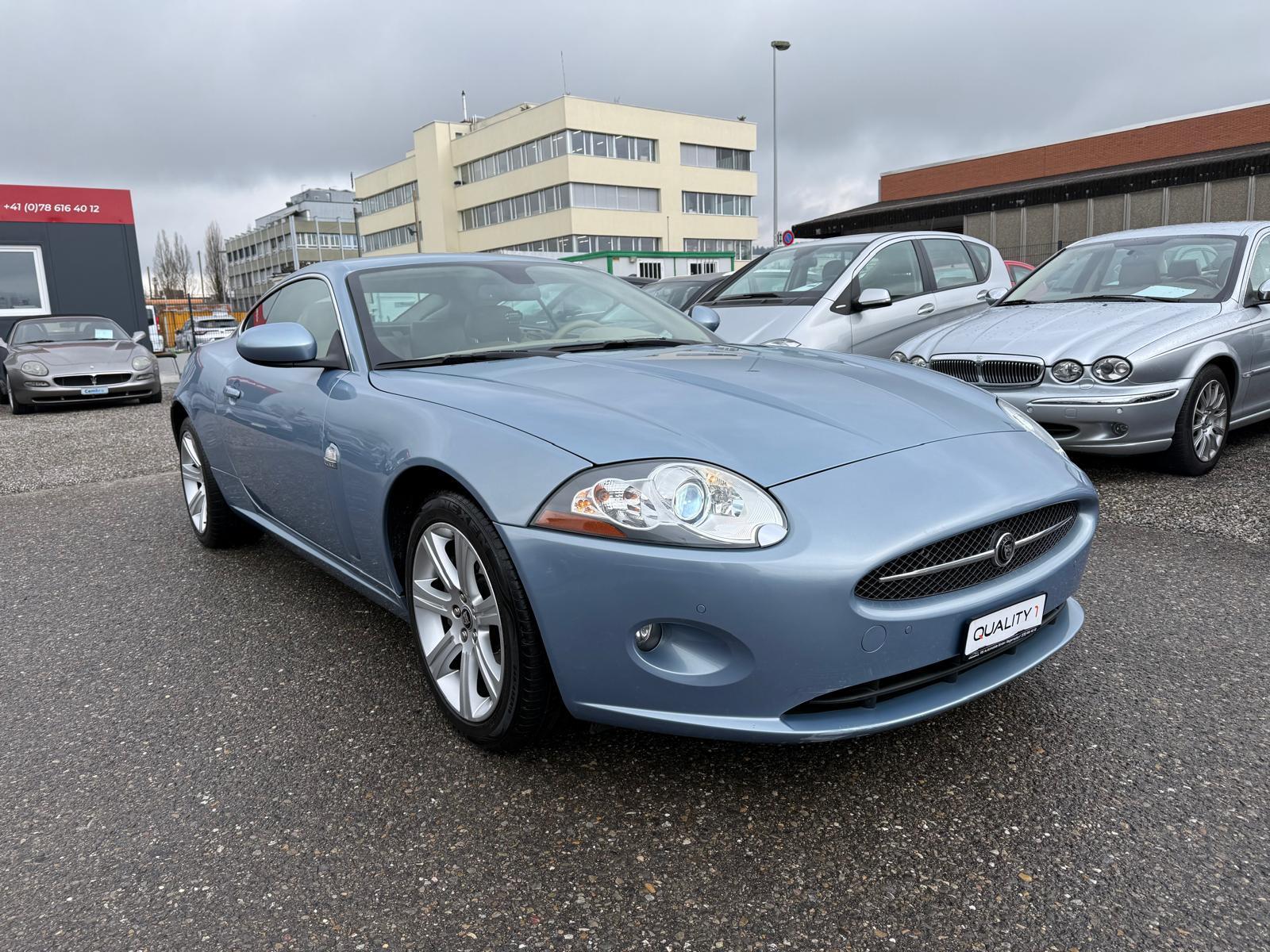 JAGUAR XK Coupé 4.2 V8-showroom-element-1