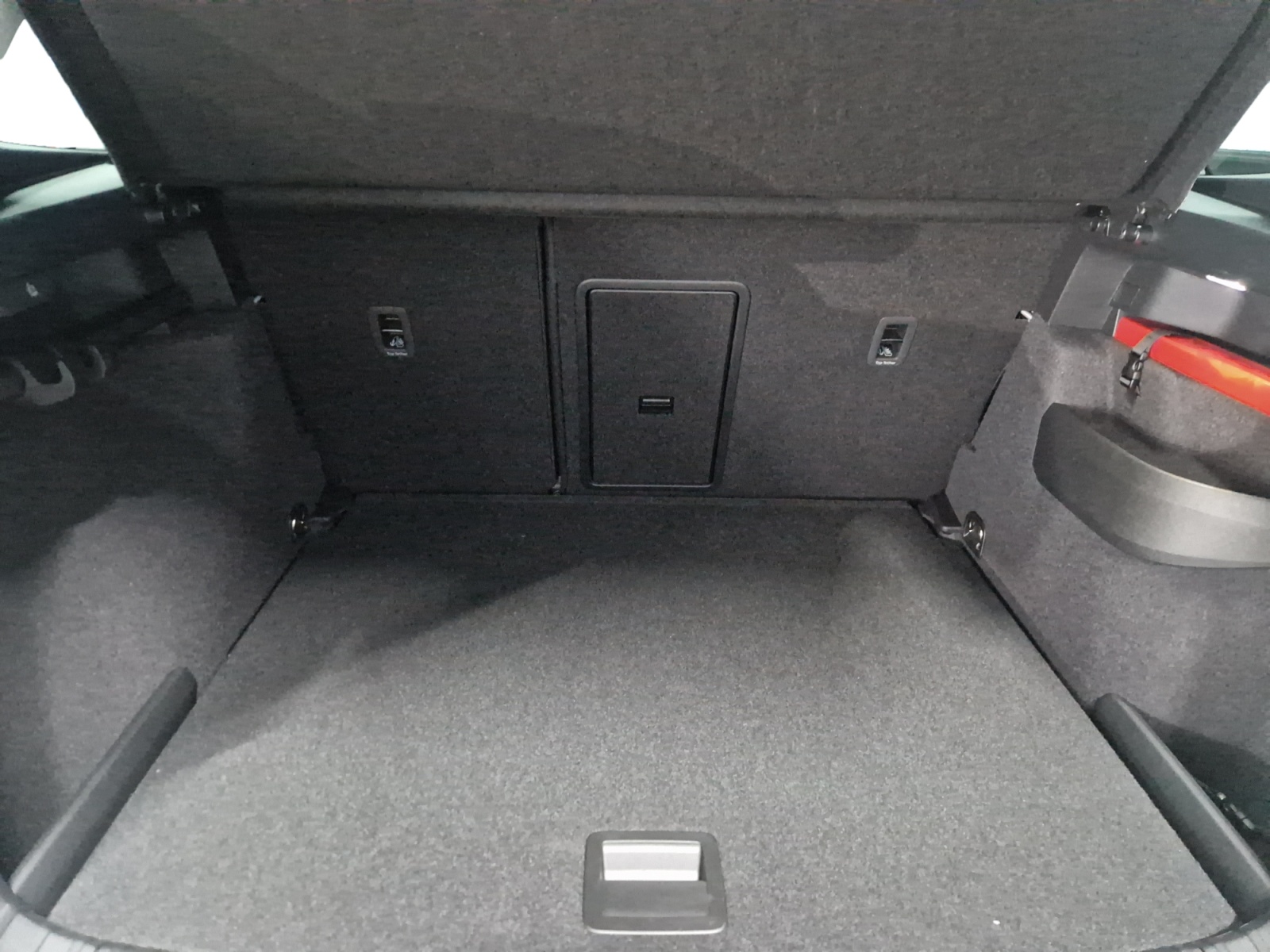 SKODA Karoq 1.5 TSI Dynamic DSG-image-11