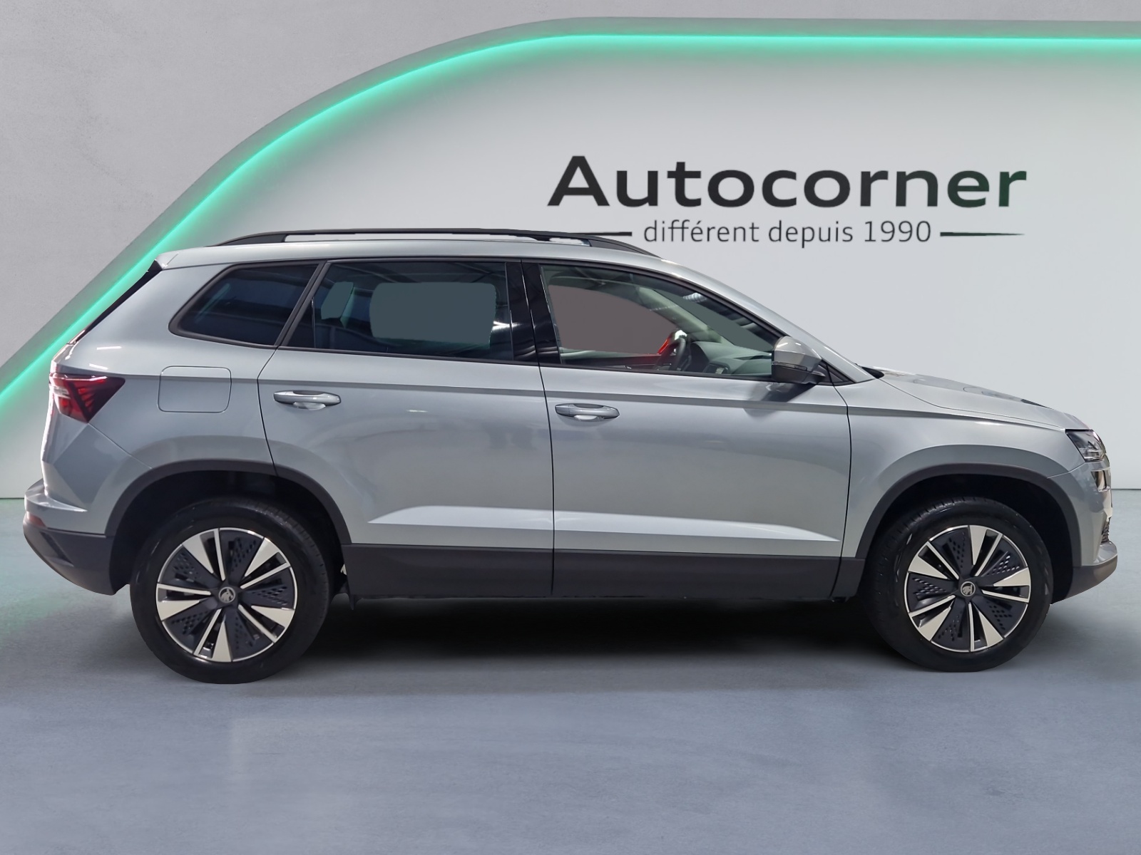 SKODA Karoq 1.5 TSI Dynamic DSG-image-5