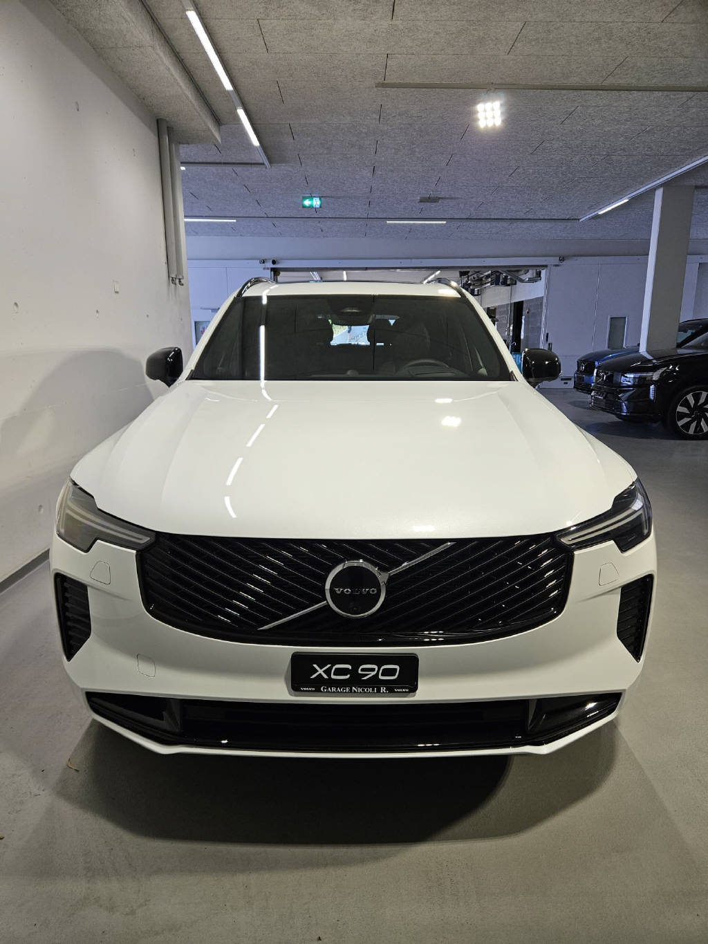 VOLVO XC90 2.0 T8 TE Ultra Dark eAWD-showroom-element-1