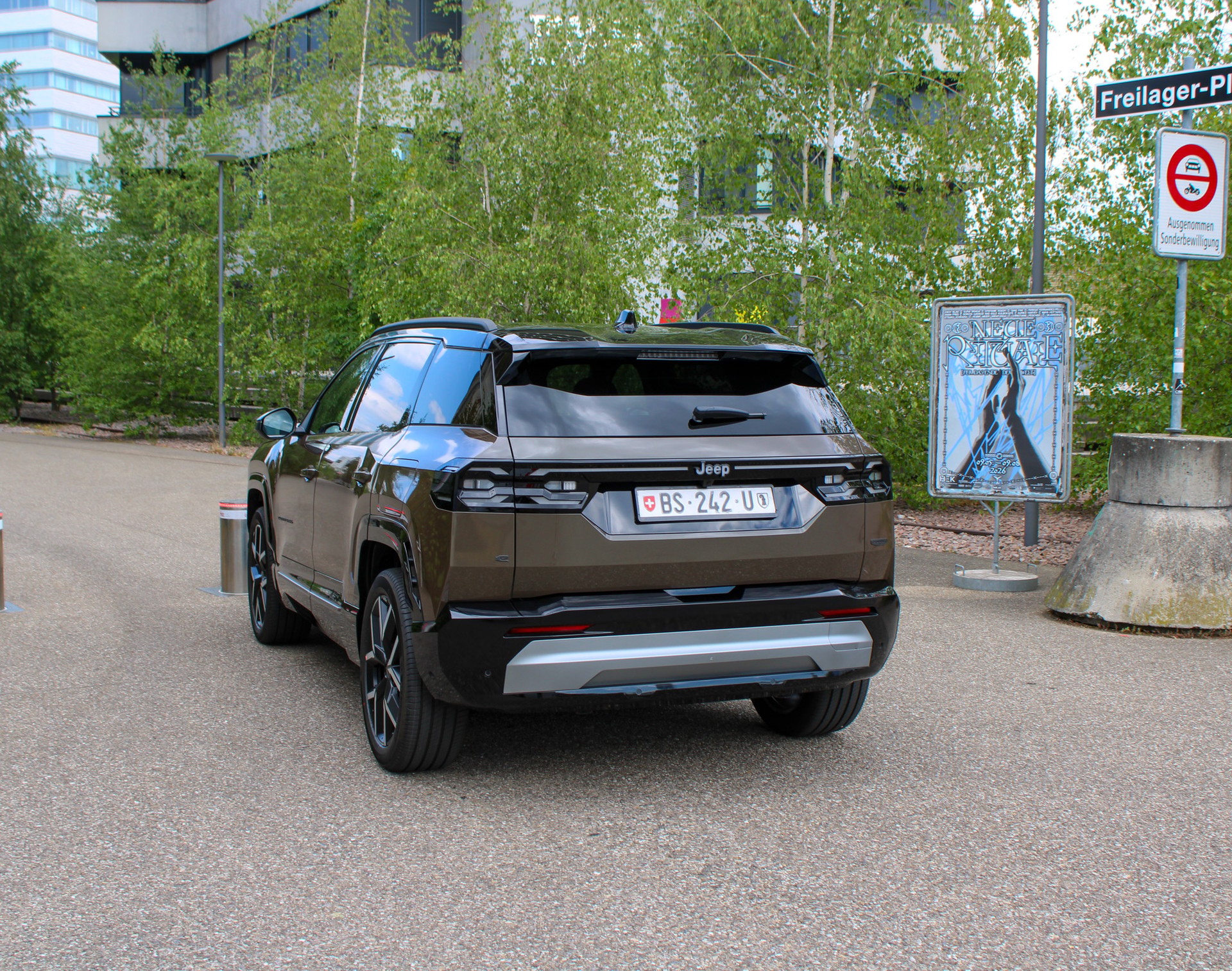 JEEP Compass 1.6 T PHEV Summit-image-4