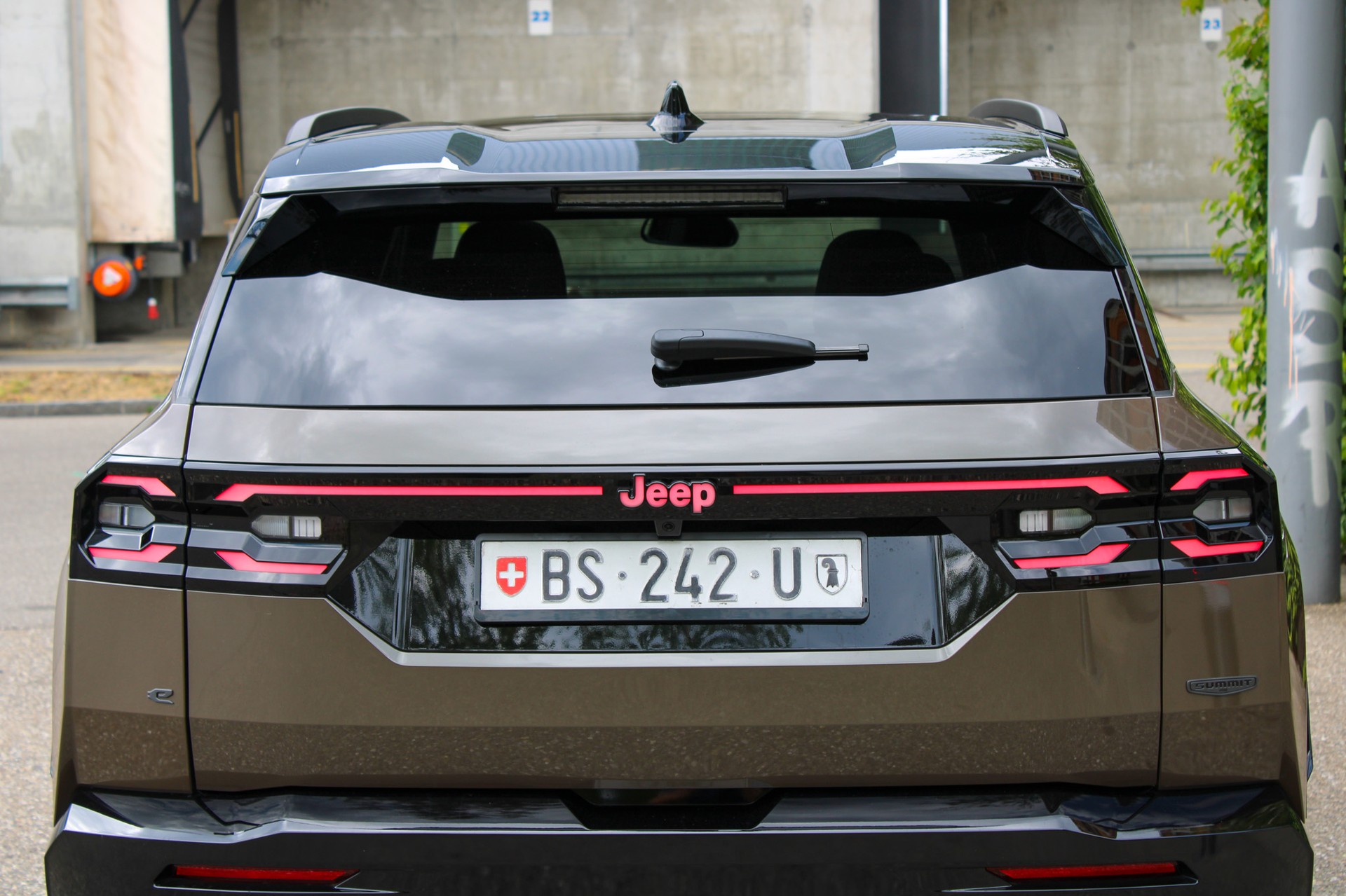 JEEP Compass 1.6 T PHEV Summit-image-9