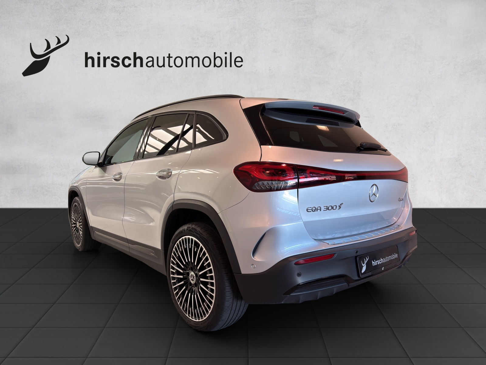 MERCEDES-BENZ EQA 300 4Matic Swiss Star AMG Line-showroom-element-1