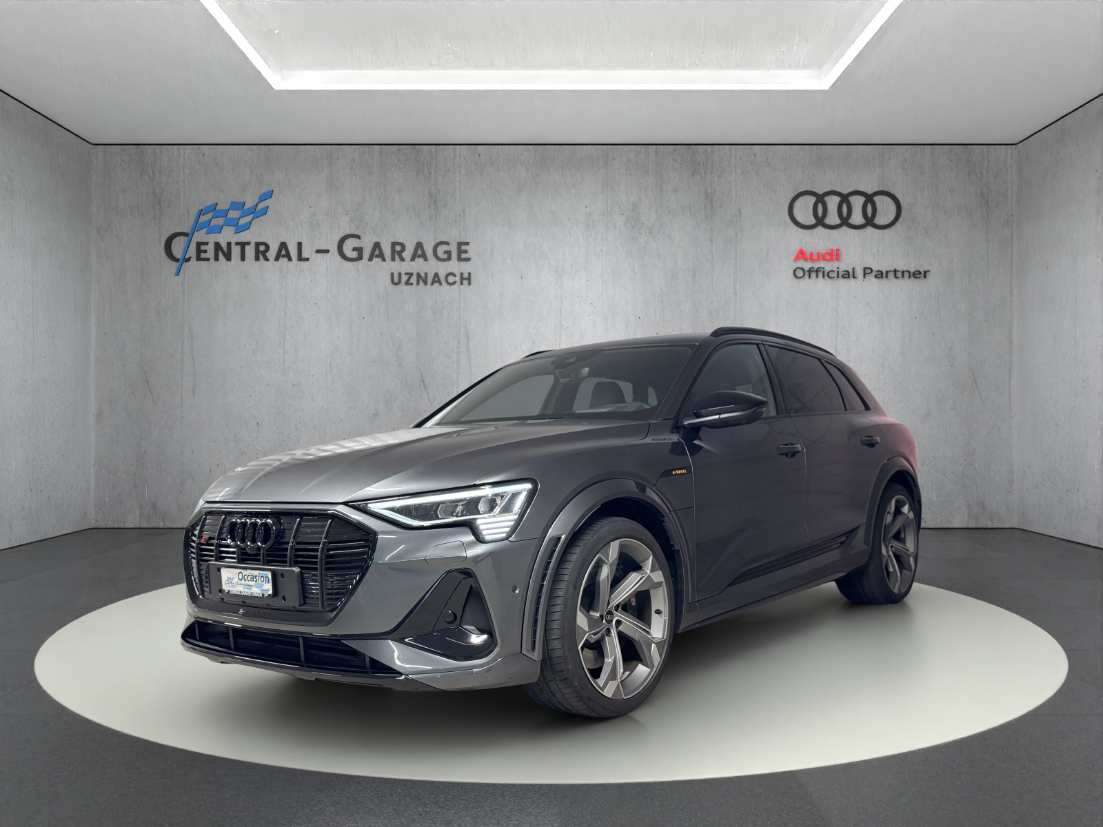 AUDI e-tron S quattro
