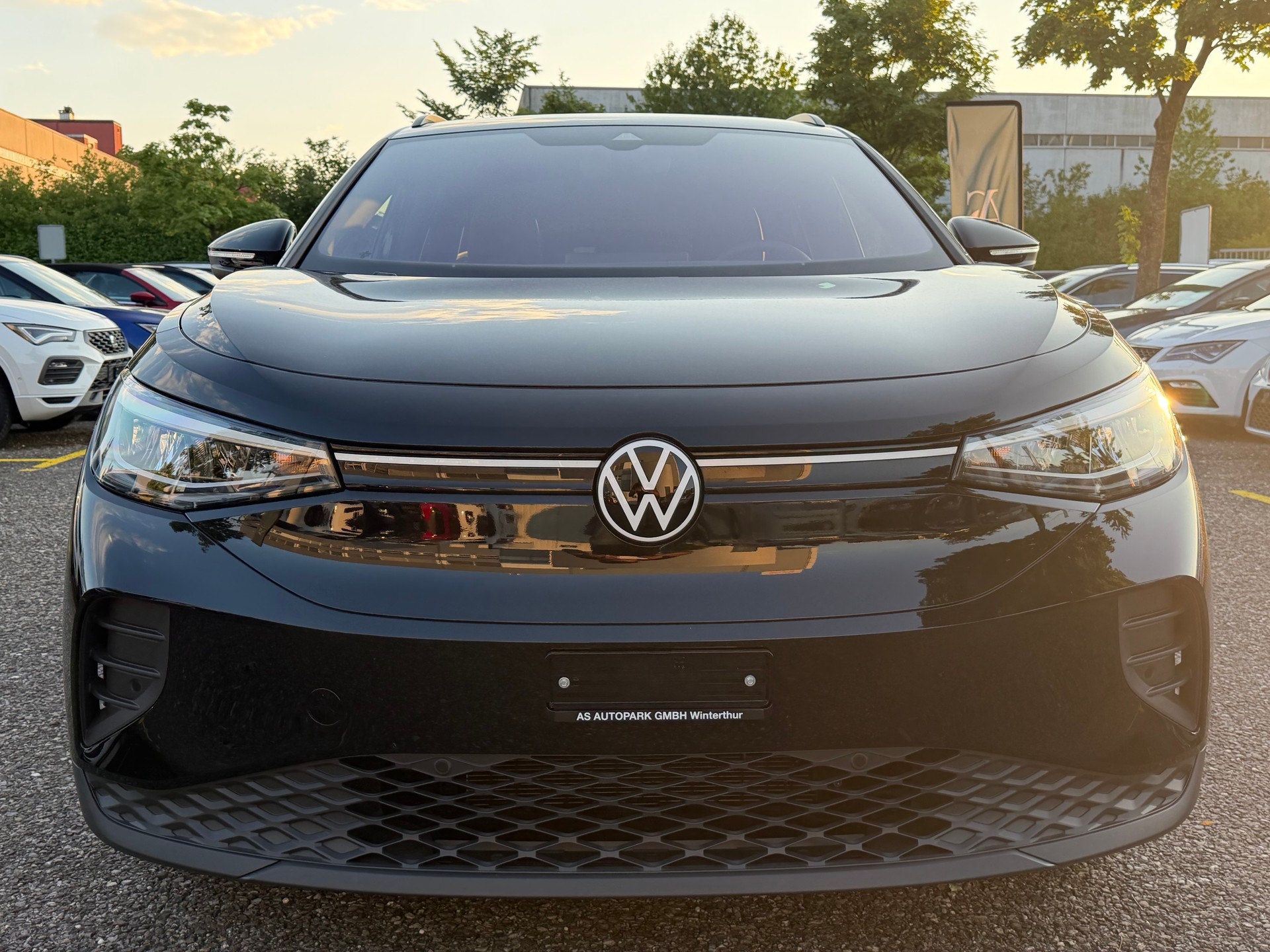 VW ID.4 Pure 52 kWh-showroom-element-1