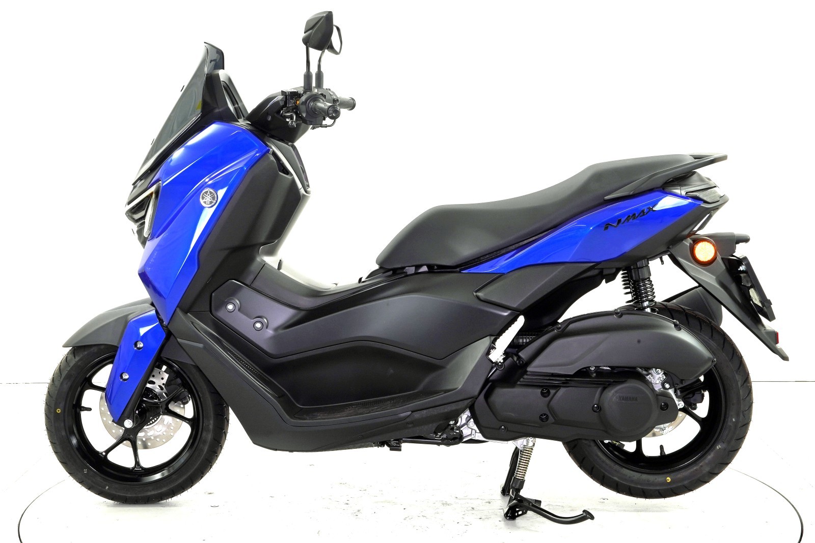 YAMAHA N-MAx 125 ABS-image-4