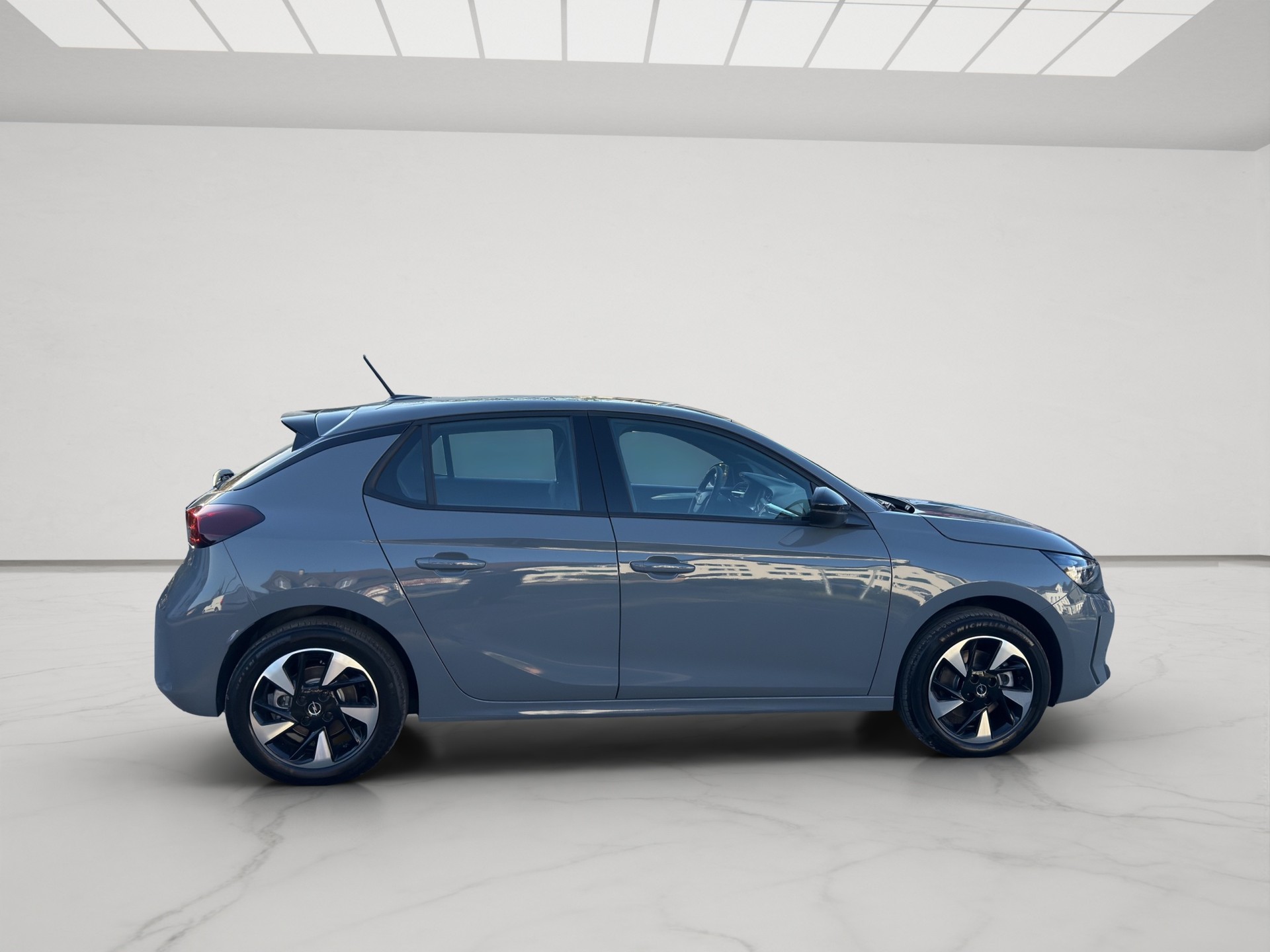 OPEL Corsa e- 51kWh GS-image-4