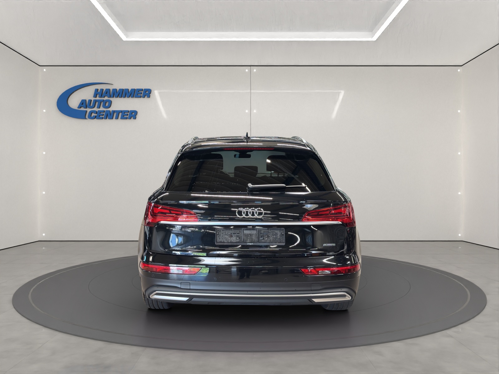 AUDI Q5 2.0 40 TDI quattro S-Tronic-image-3