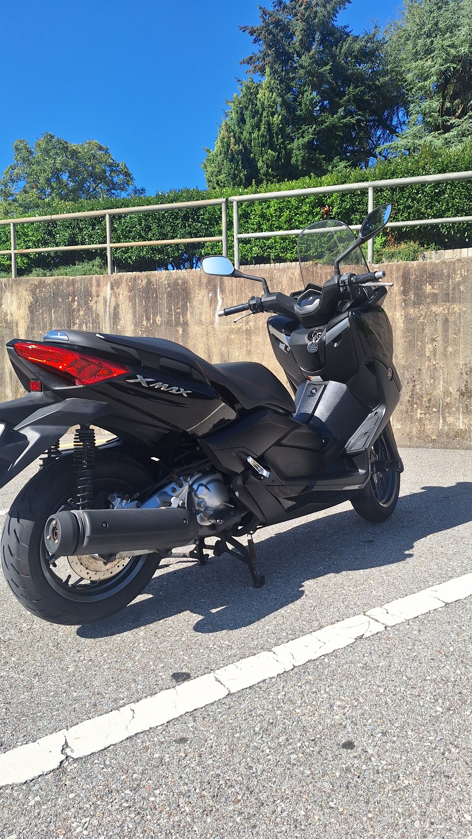 YAMAHA X-Max YP 250 R ABS-image-1