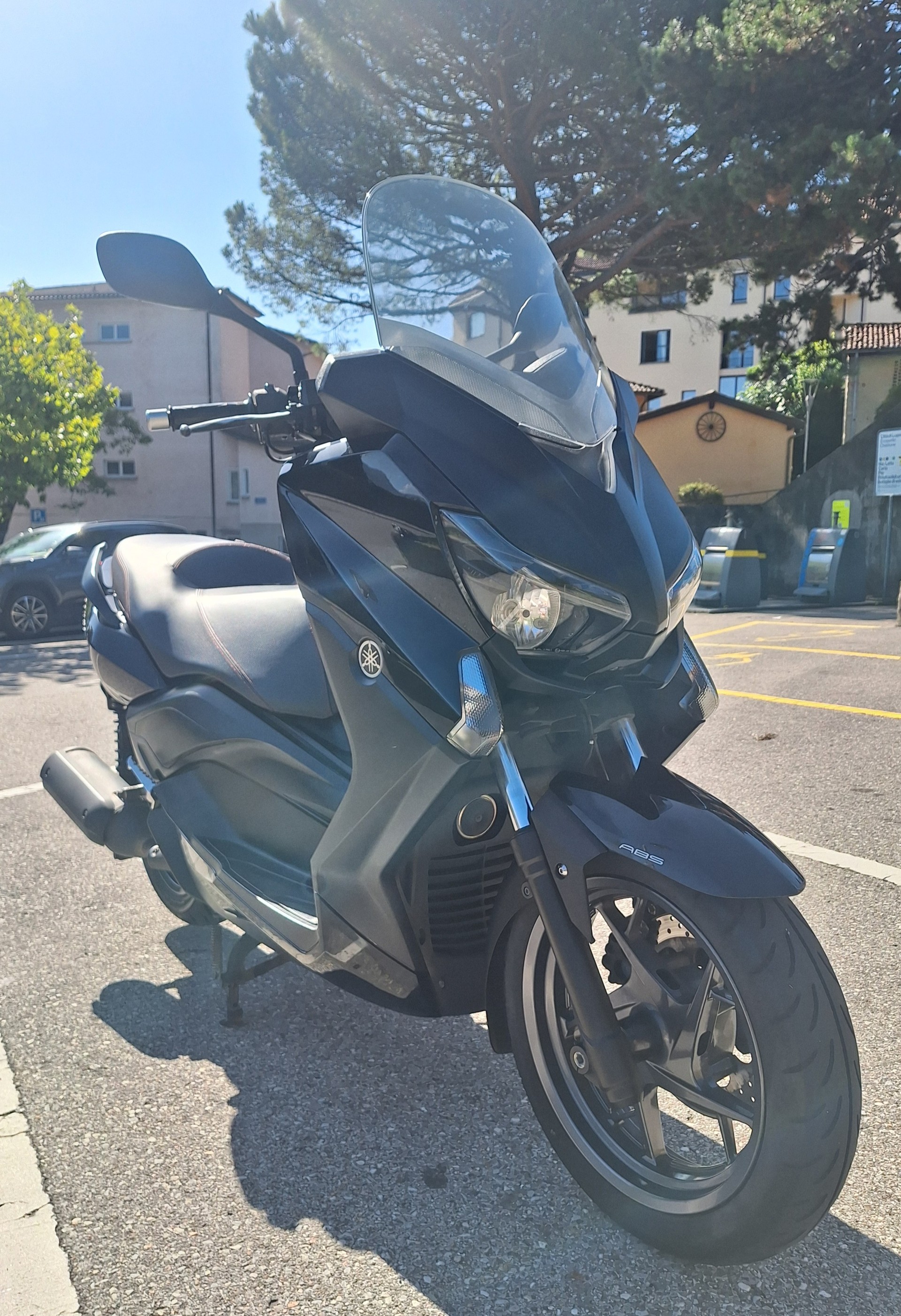 YAMAHA X-Max YP 250 R ABS-image-2