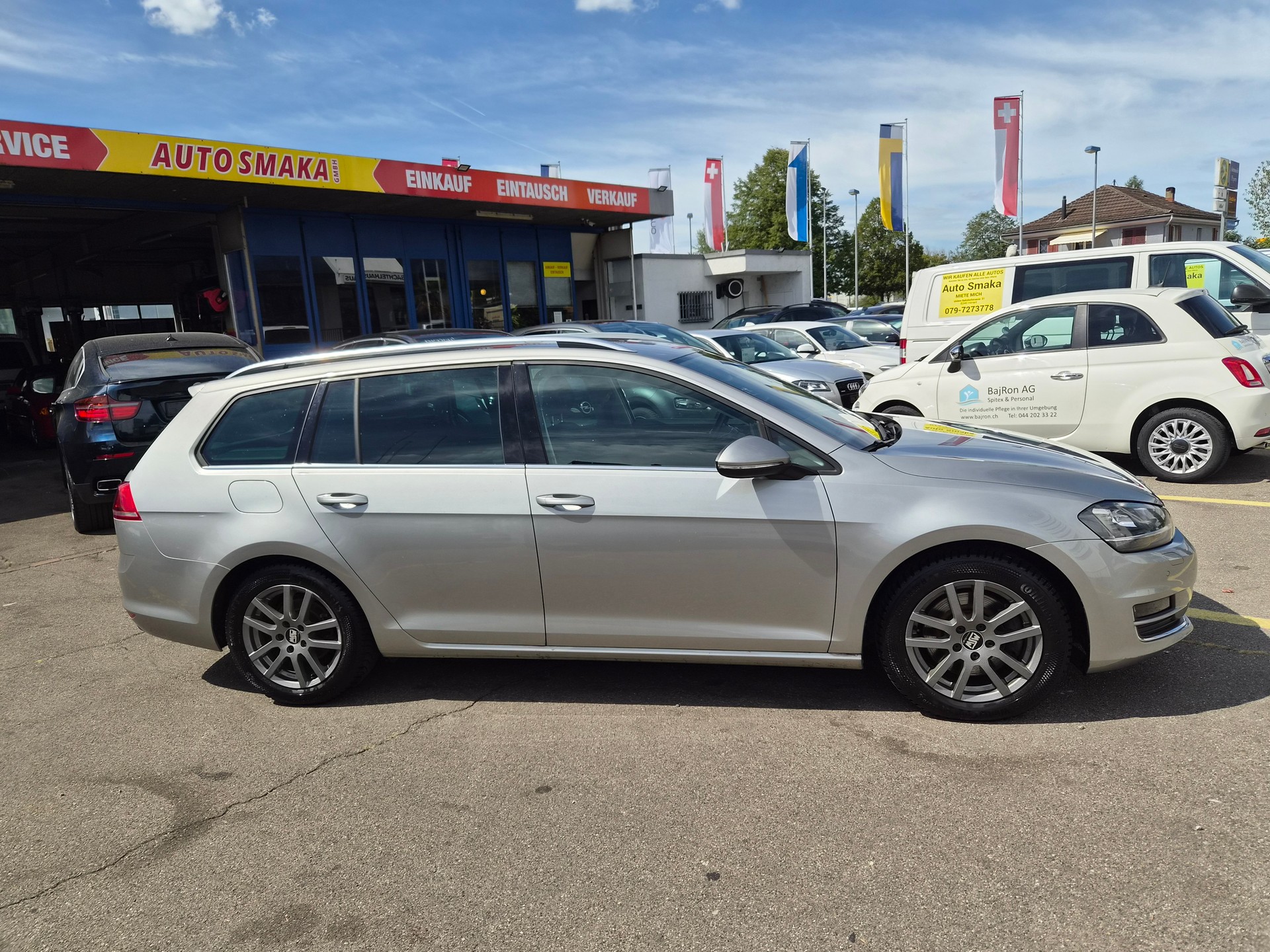 VW Golf Variant 2.0 TDI Highline DSG-showroom-element-1