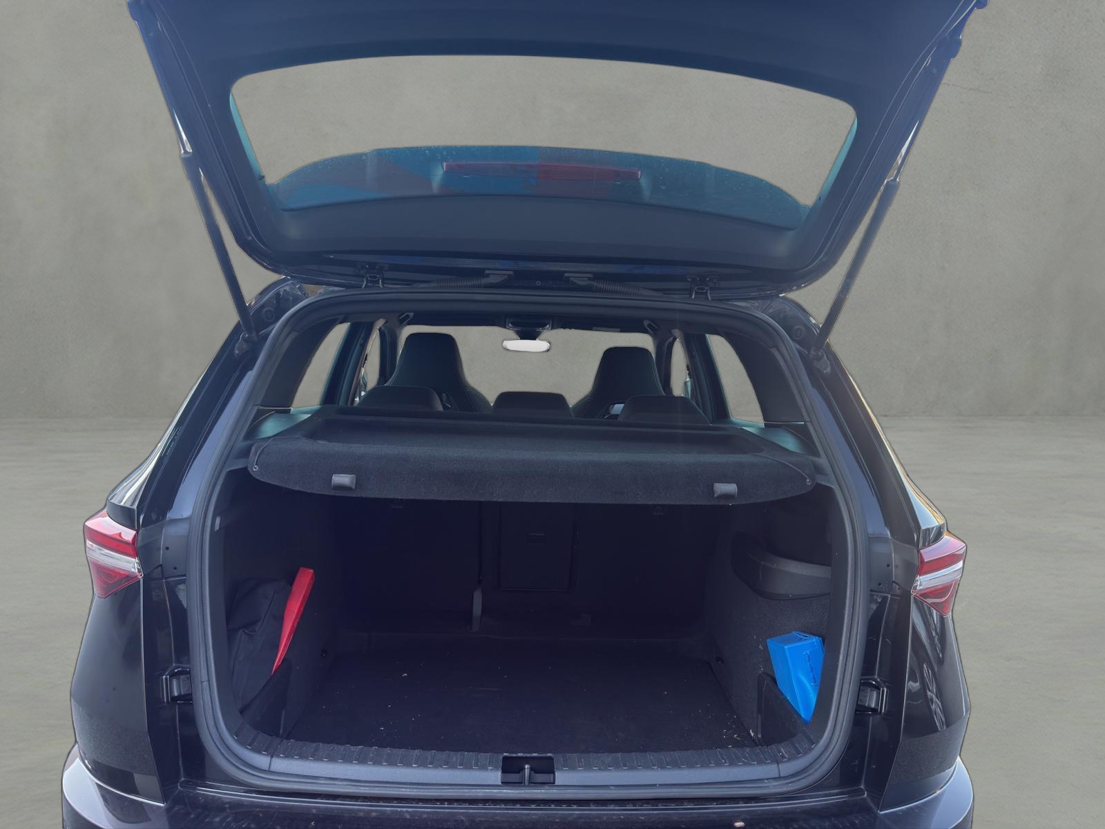 SKODA Karoq 2.0 TDI CR Sport Line 4x4 DSG-image-13