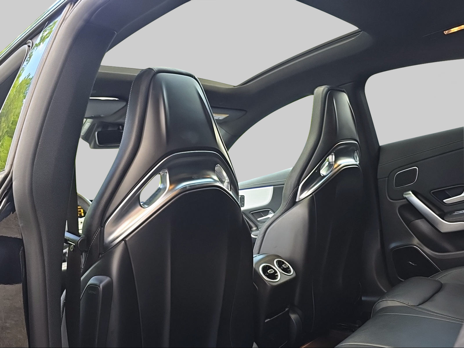 MERCEDES-BENZ CLA 35 AMG 4Matic 7G-DCT-image-14