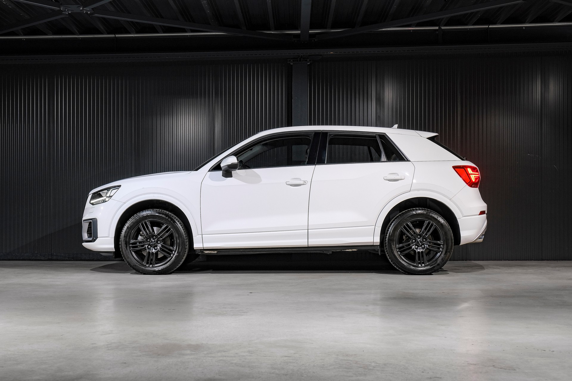 AUDI Q2 2.0 TDI quattro S-tronic Sport-image-8