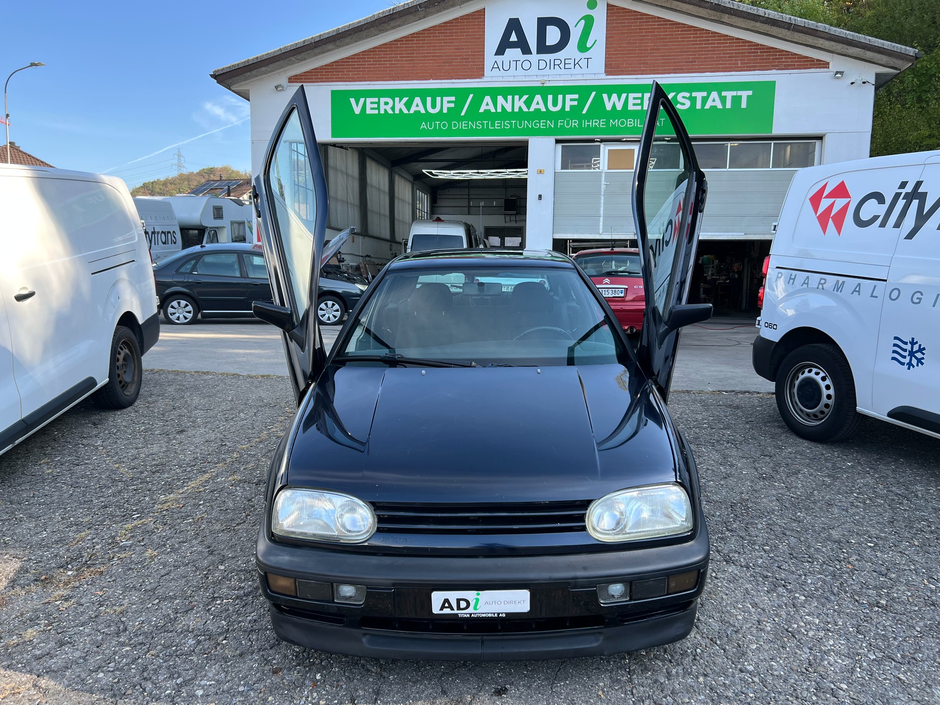 VW Golf 2000 GTI 16V Edition-image-13