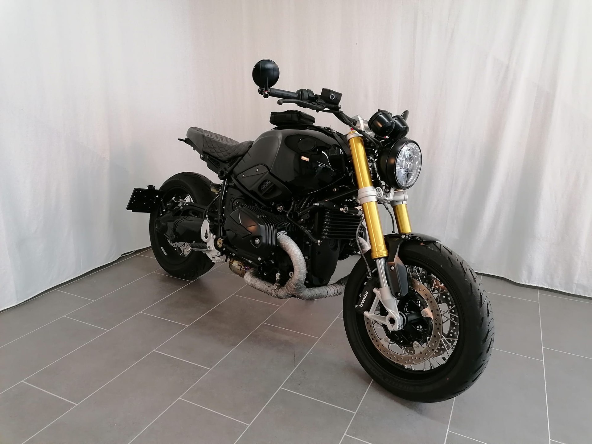 BMW R nineT-image-1
