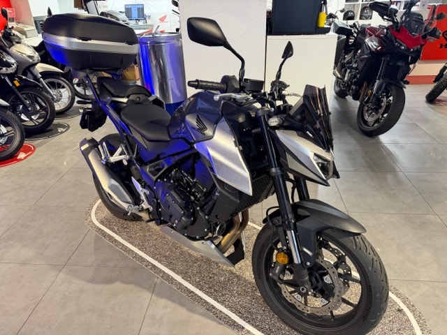 HONDA Hornet e-Clutch-image-1