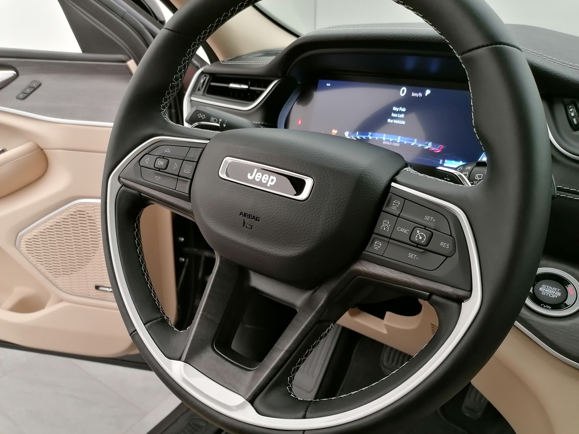 JEEP Grand Cherokee Limited L 3.6-image-9