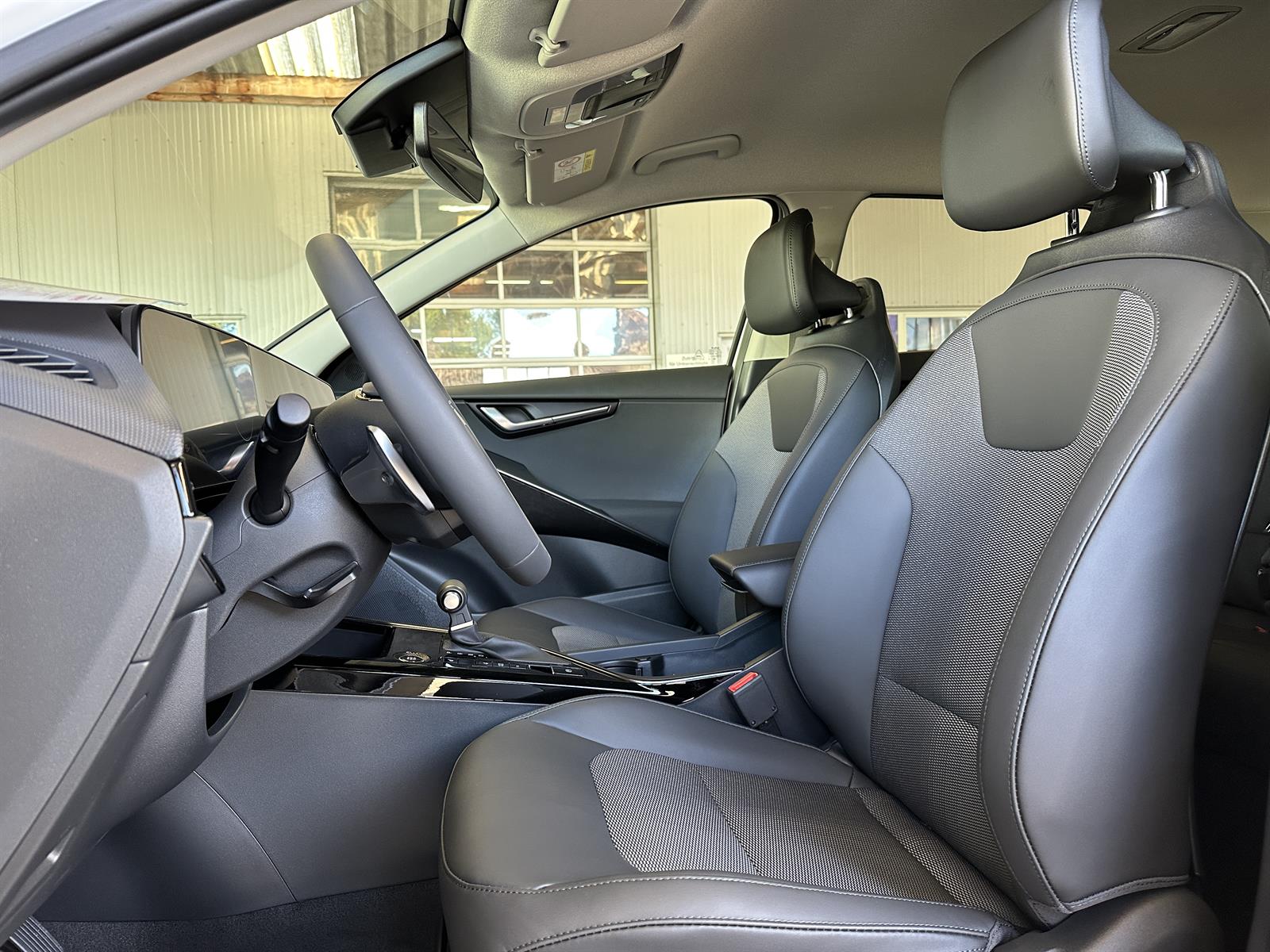 KIA Niro 1.6 GDi Plug-in Hybrid Power Edition-image-8