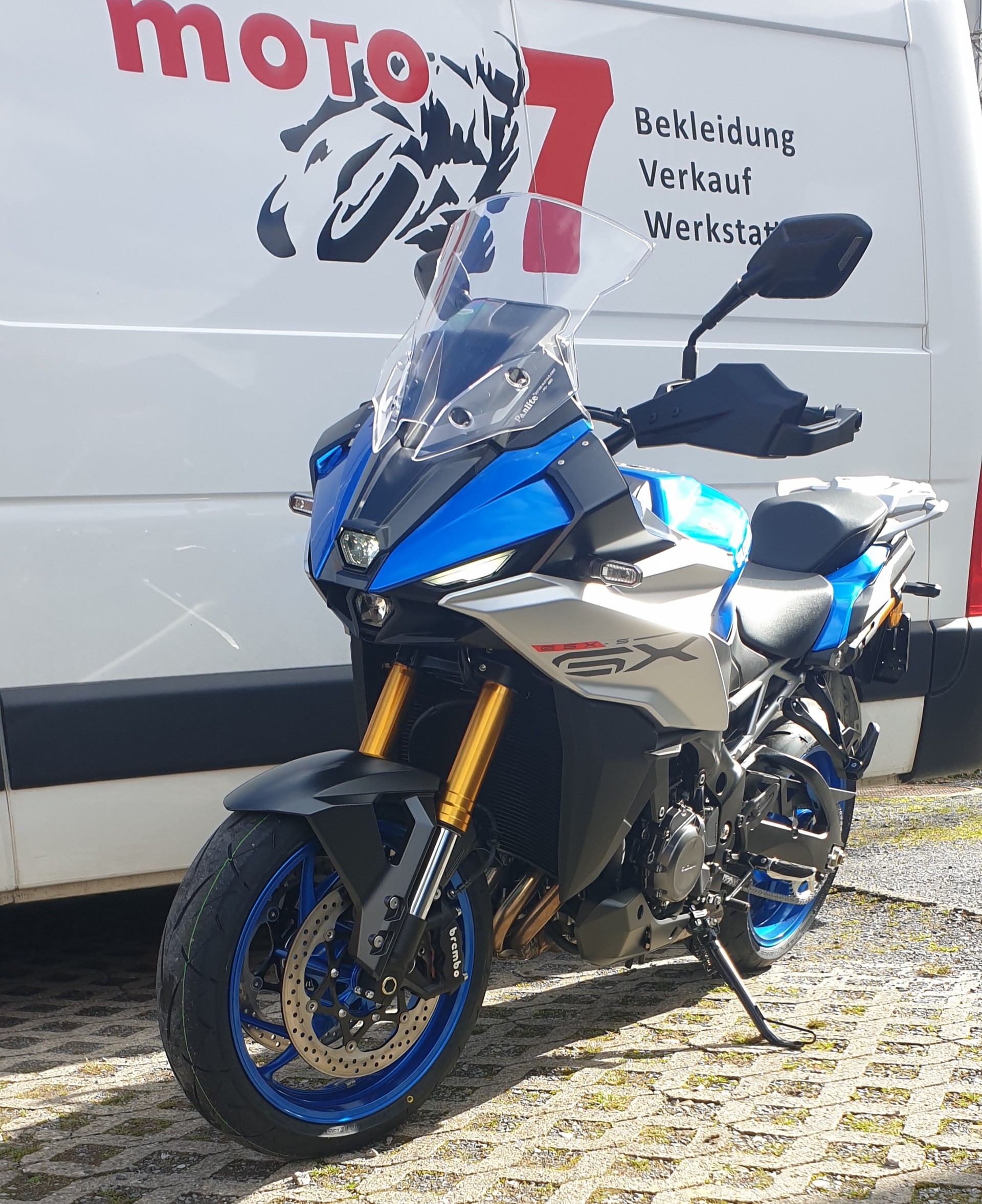 SUZUKI GX-image-1