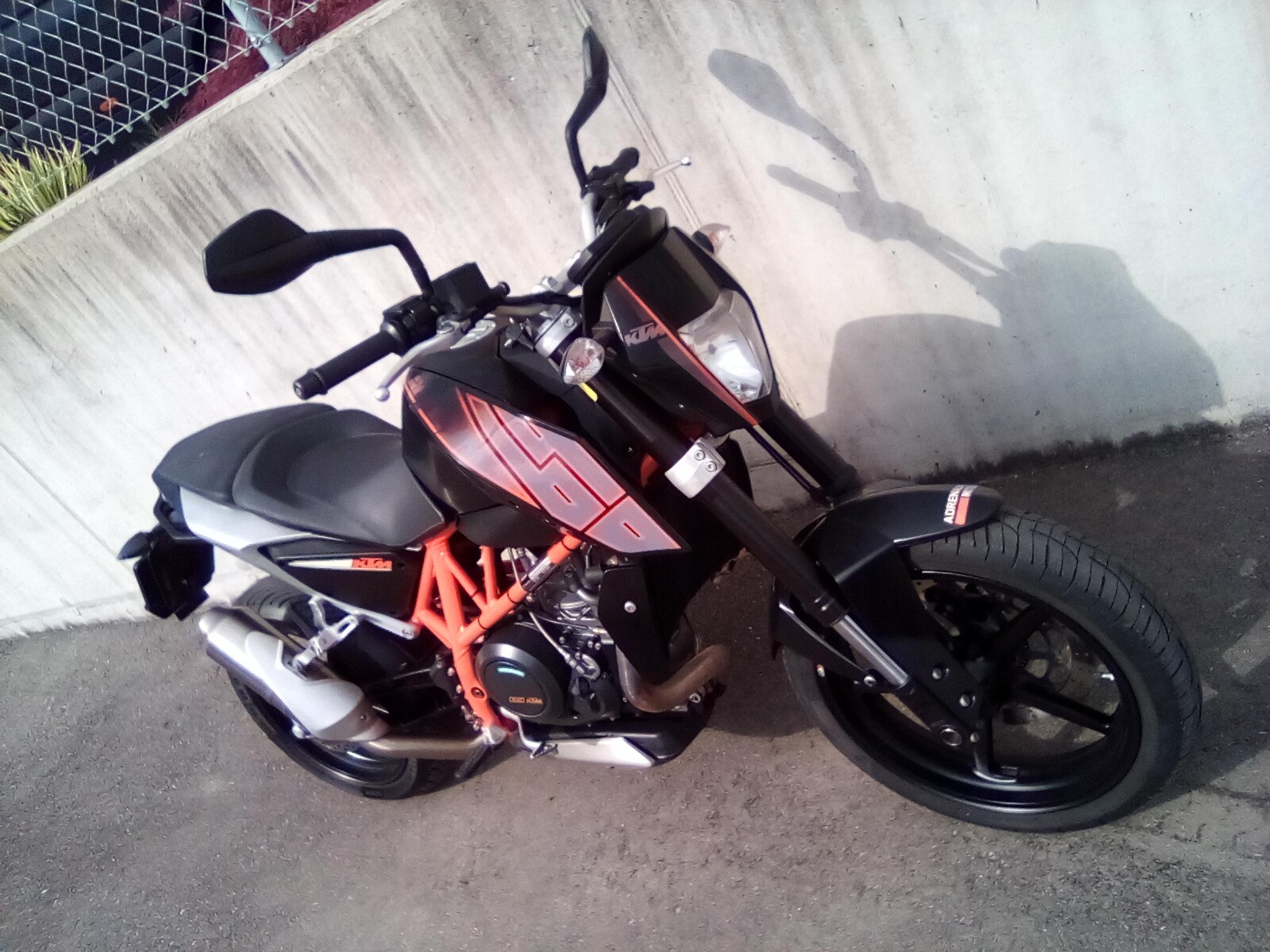 KTM 690 Duke ABS (35kW)-image-3