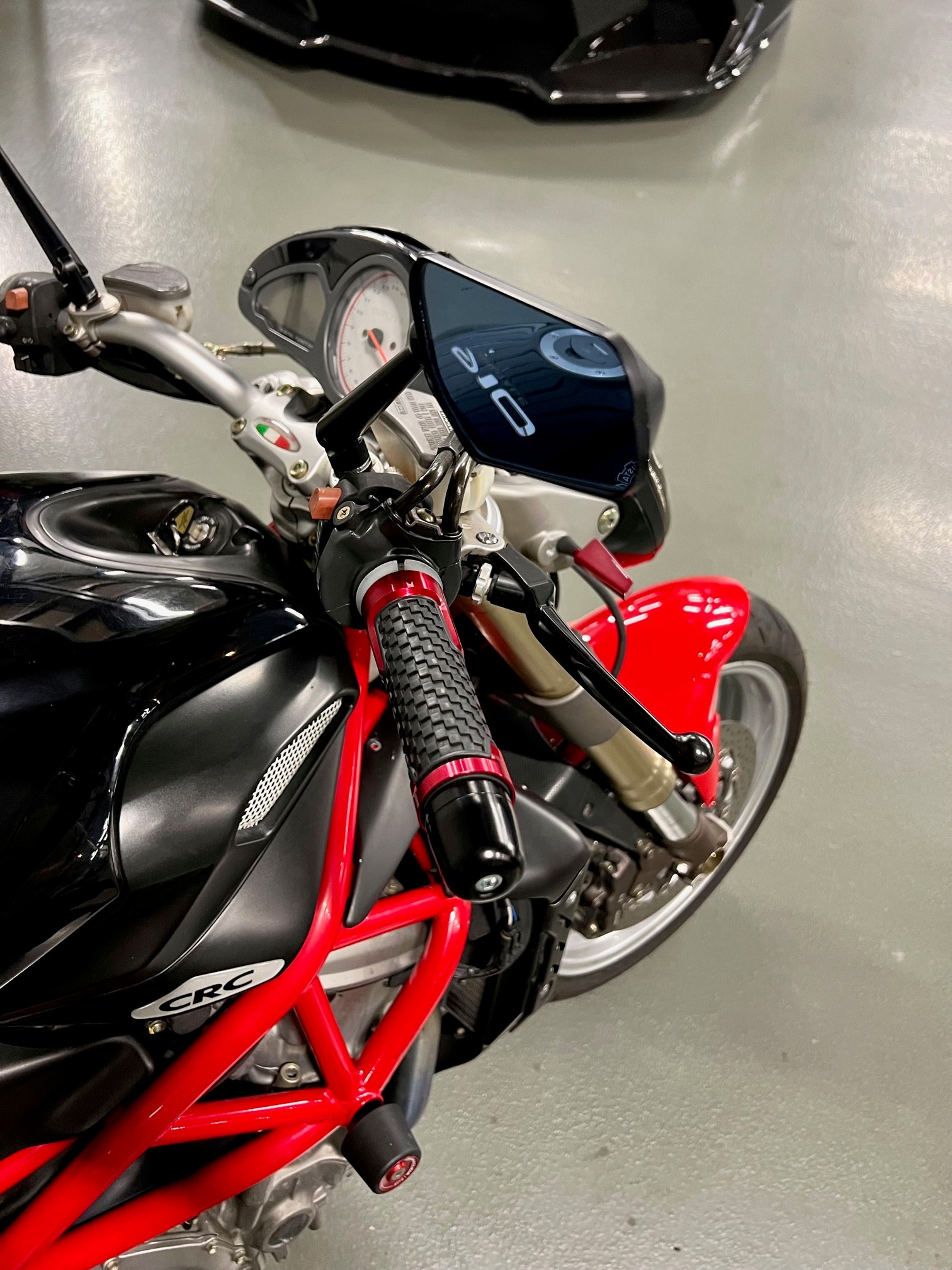 MV AGUSTA B4 Brutale 910-image-5