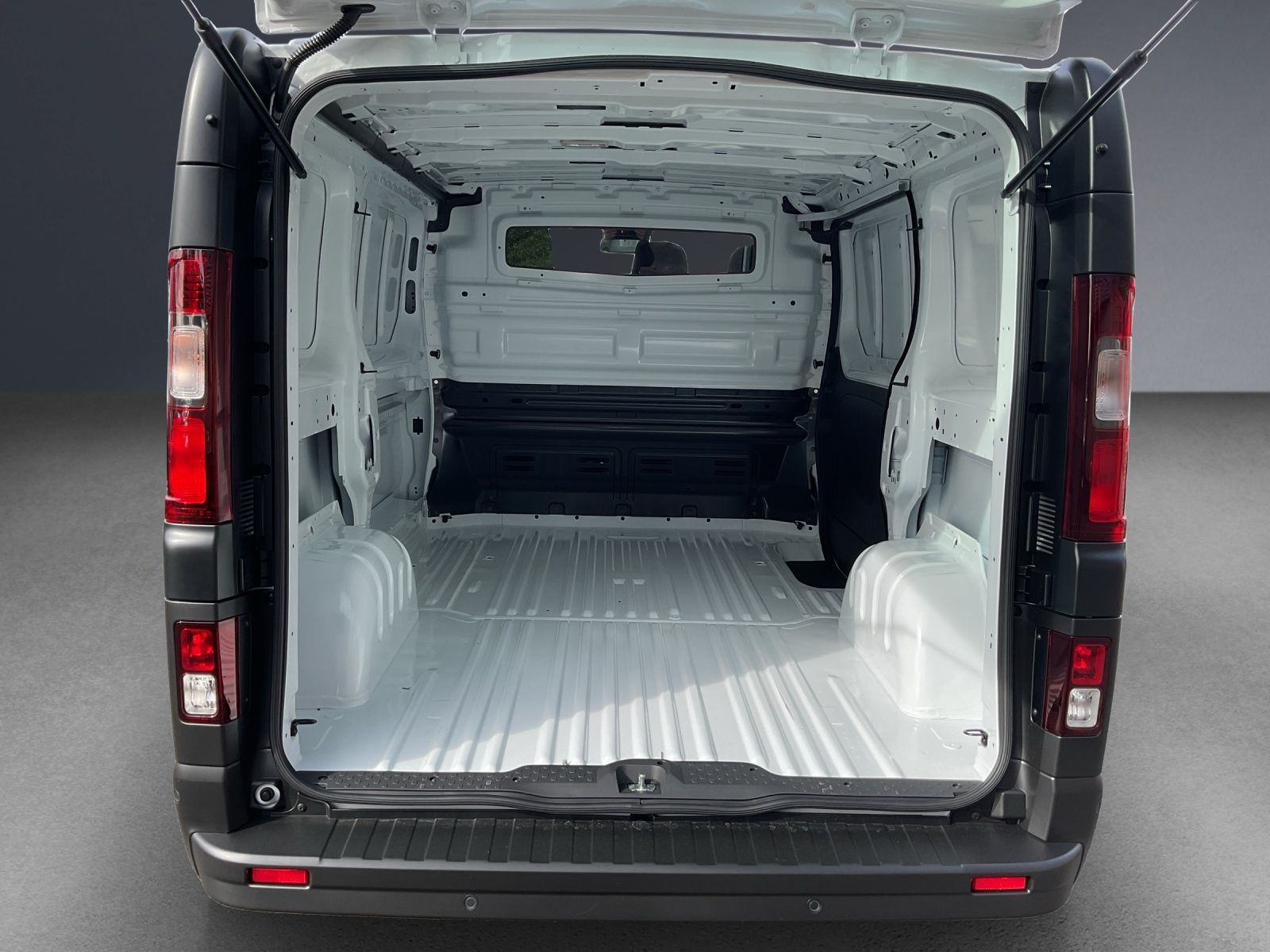 NISSAN Primastar dCi 130 3.0 L1H1 Acenta-image-11