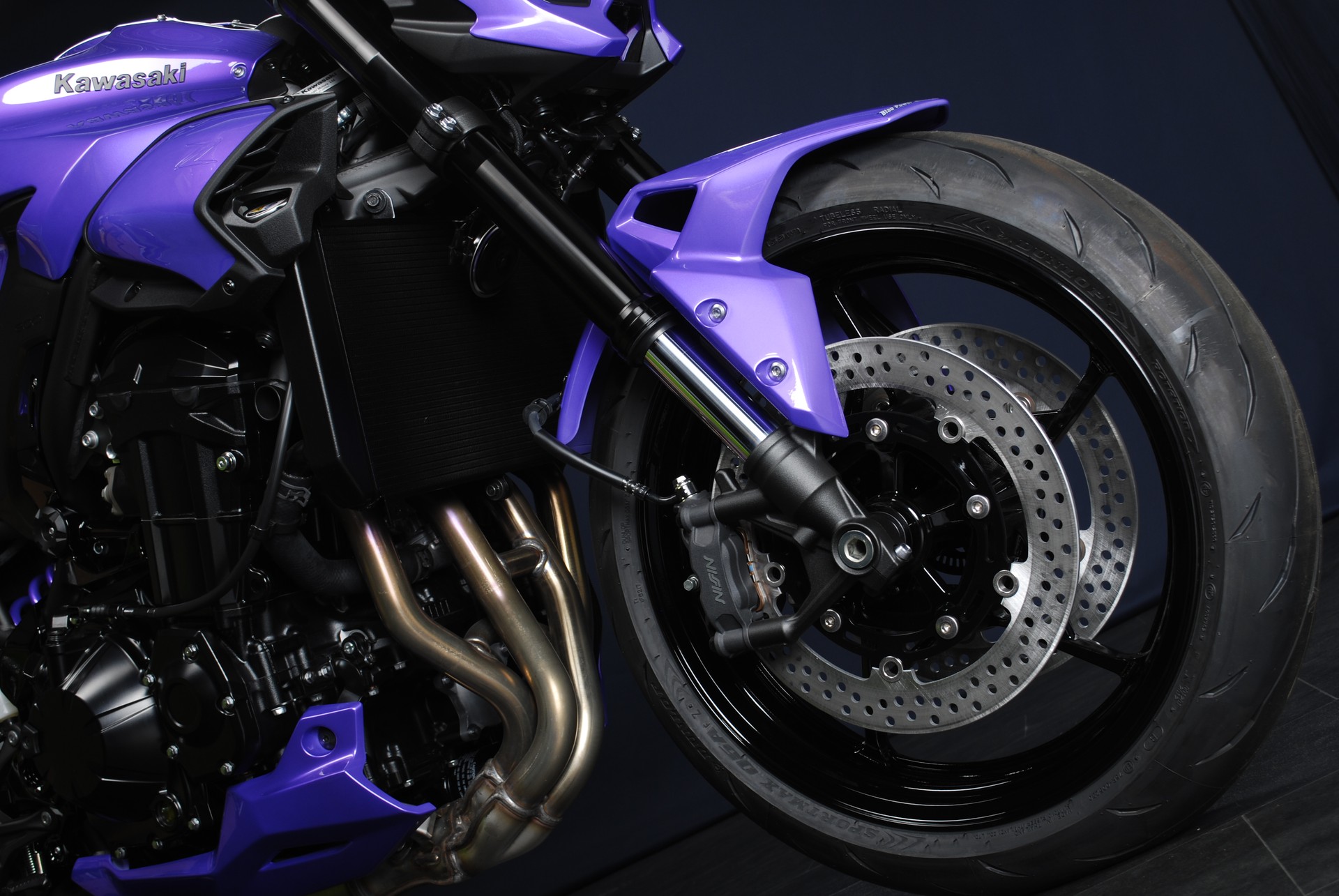 KAWASAKI Z 900 (70kW) MY25 - Sonderumbau-image-5