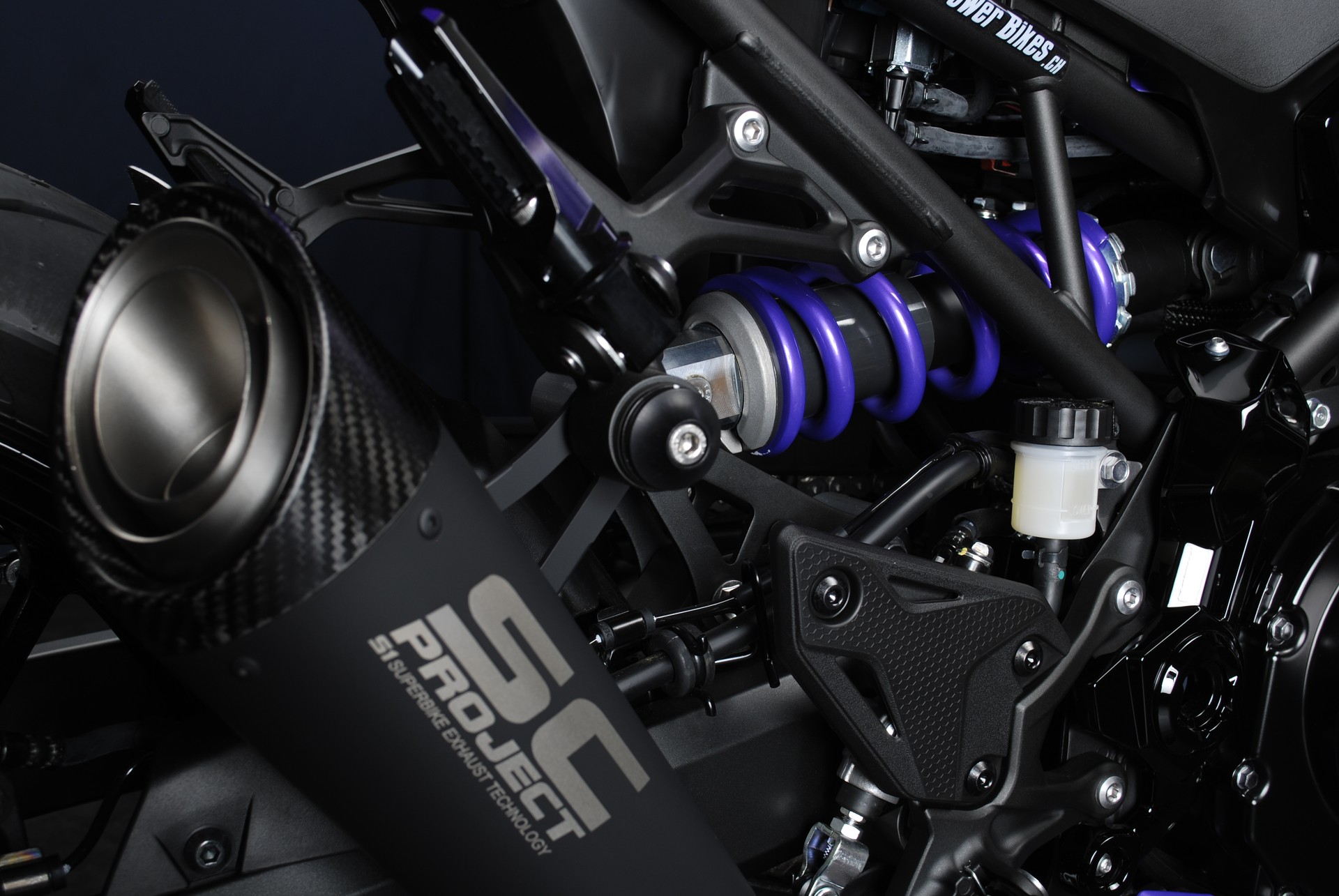 KAWASAKI Z 900 (70kW) MY25 - Sonderumbau-image-1