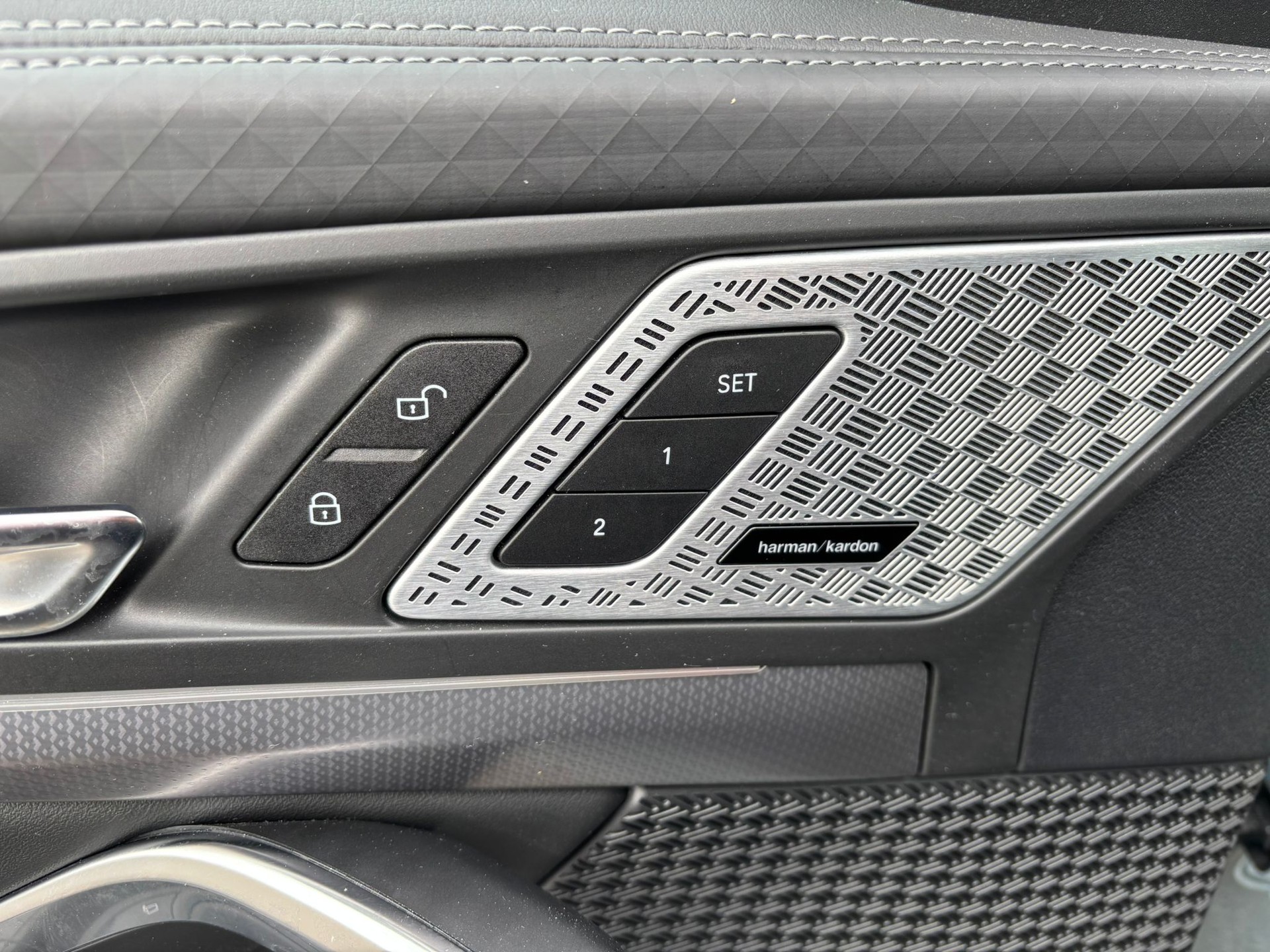 BMW BMW iX2 xDrive30 M Sport | Elektro | Panorama | Driving Assist Pro | CH-image-9