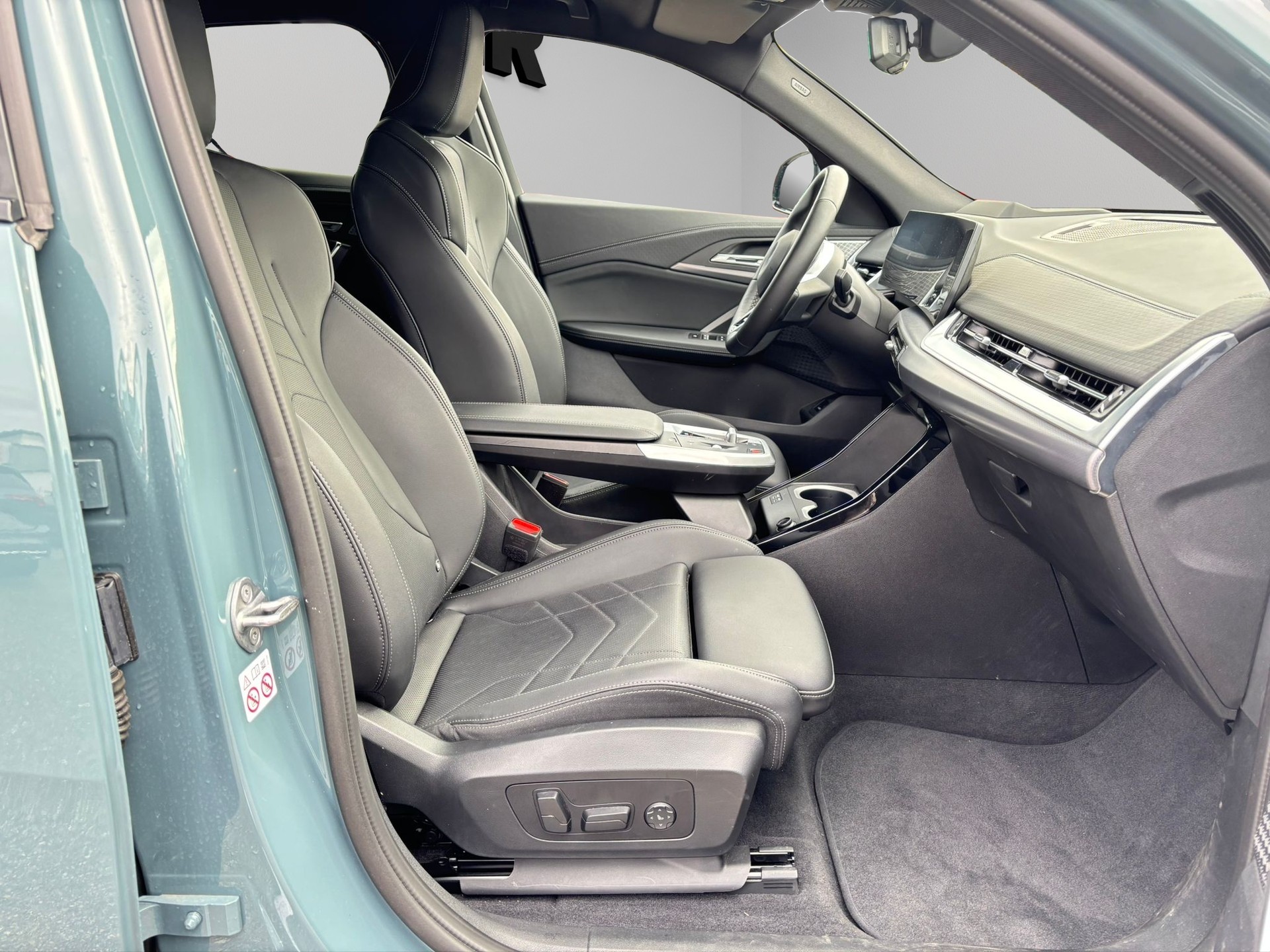 BMW BMW iX2 xDrive30 M Sport | Elektro | Panorama | Driving Assist Pro | CH-image-6