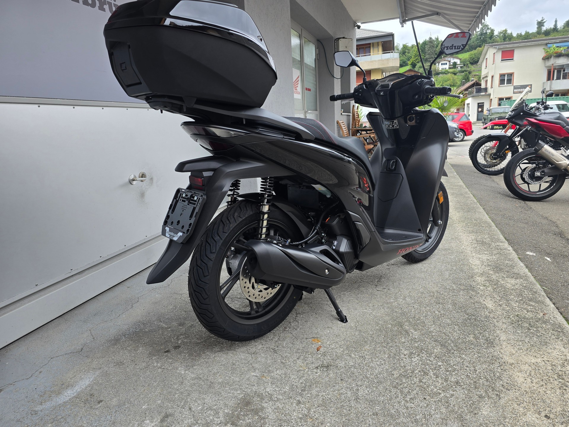 HONDA SH 125 Sporty-image-2