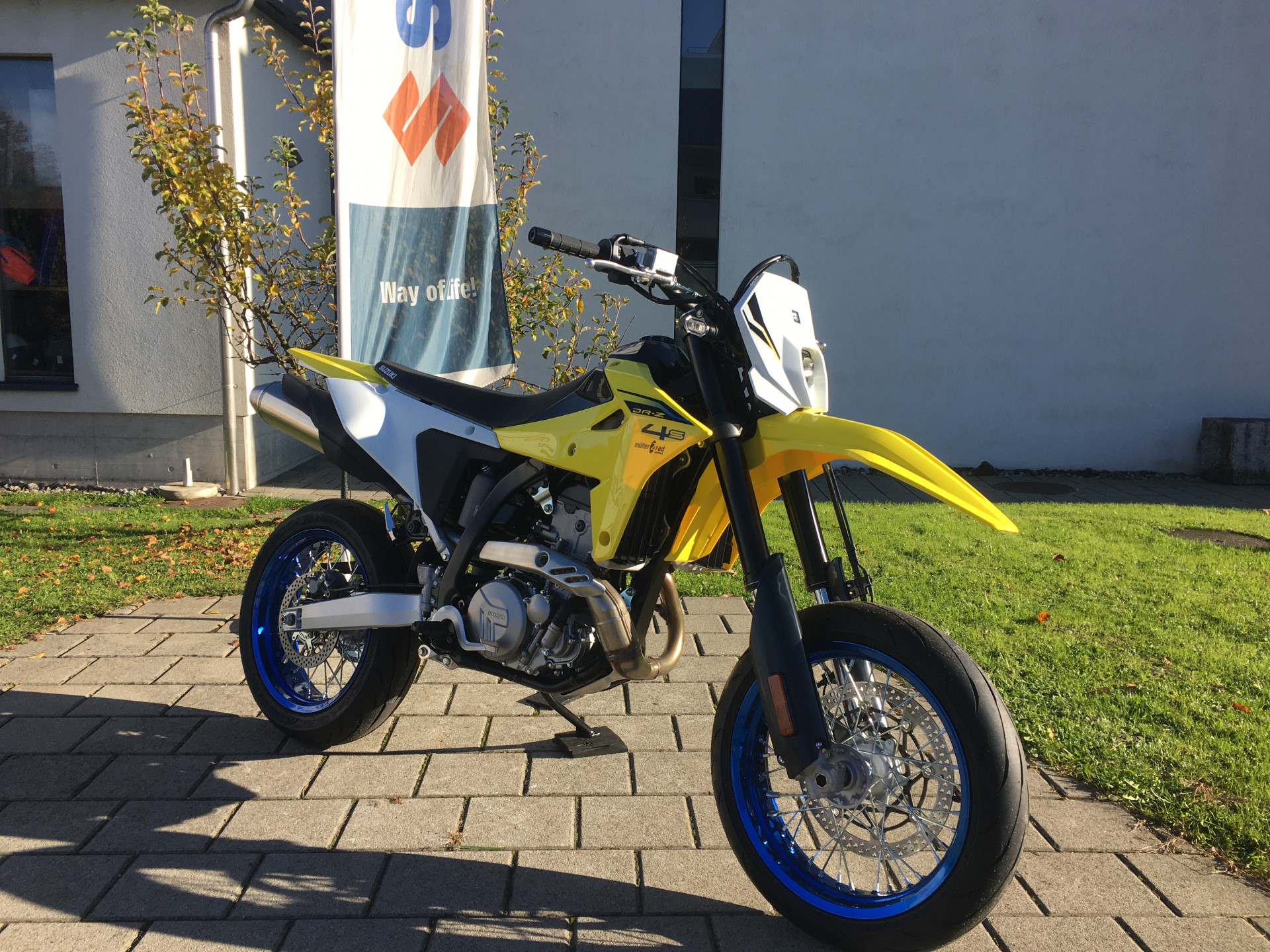 SUZUKI DR-Z 400-image-0
