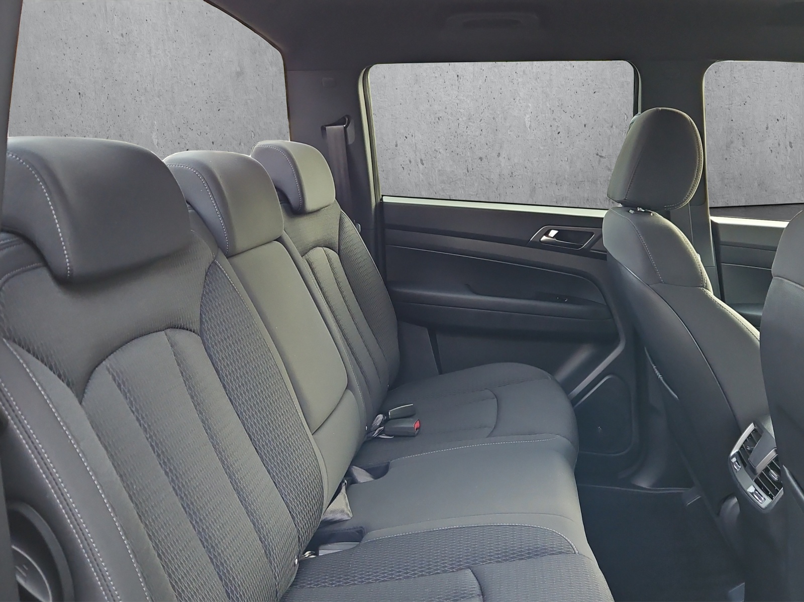 KGM-SsangYong Grand Musso 2.2 e-XDI Platinum-image-12