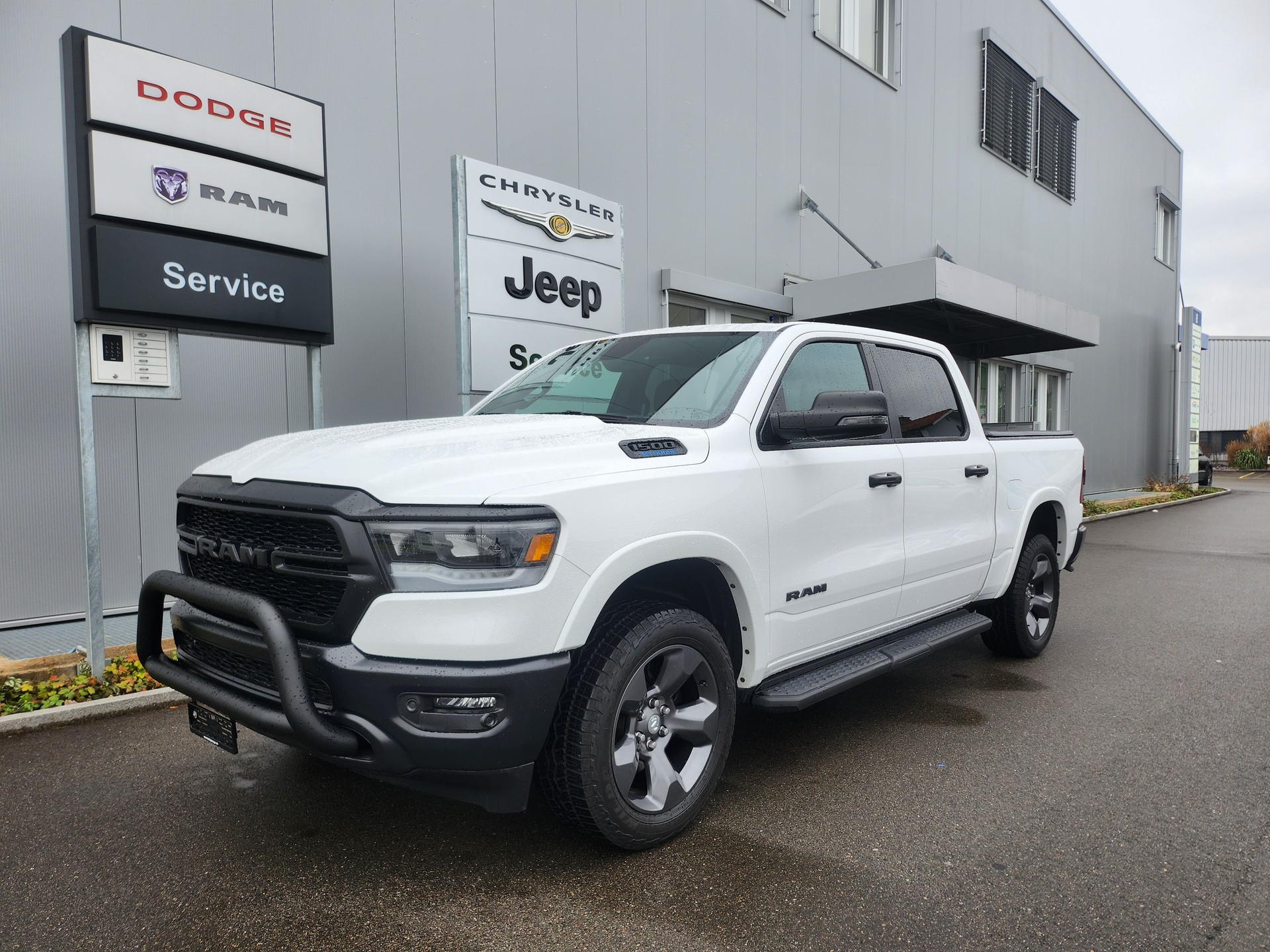 DODGE Ram 1500 3.6 V6 4x4 Bighorn 305PS / 3.4T AHK-showroom-element-1