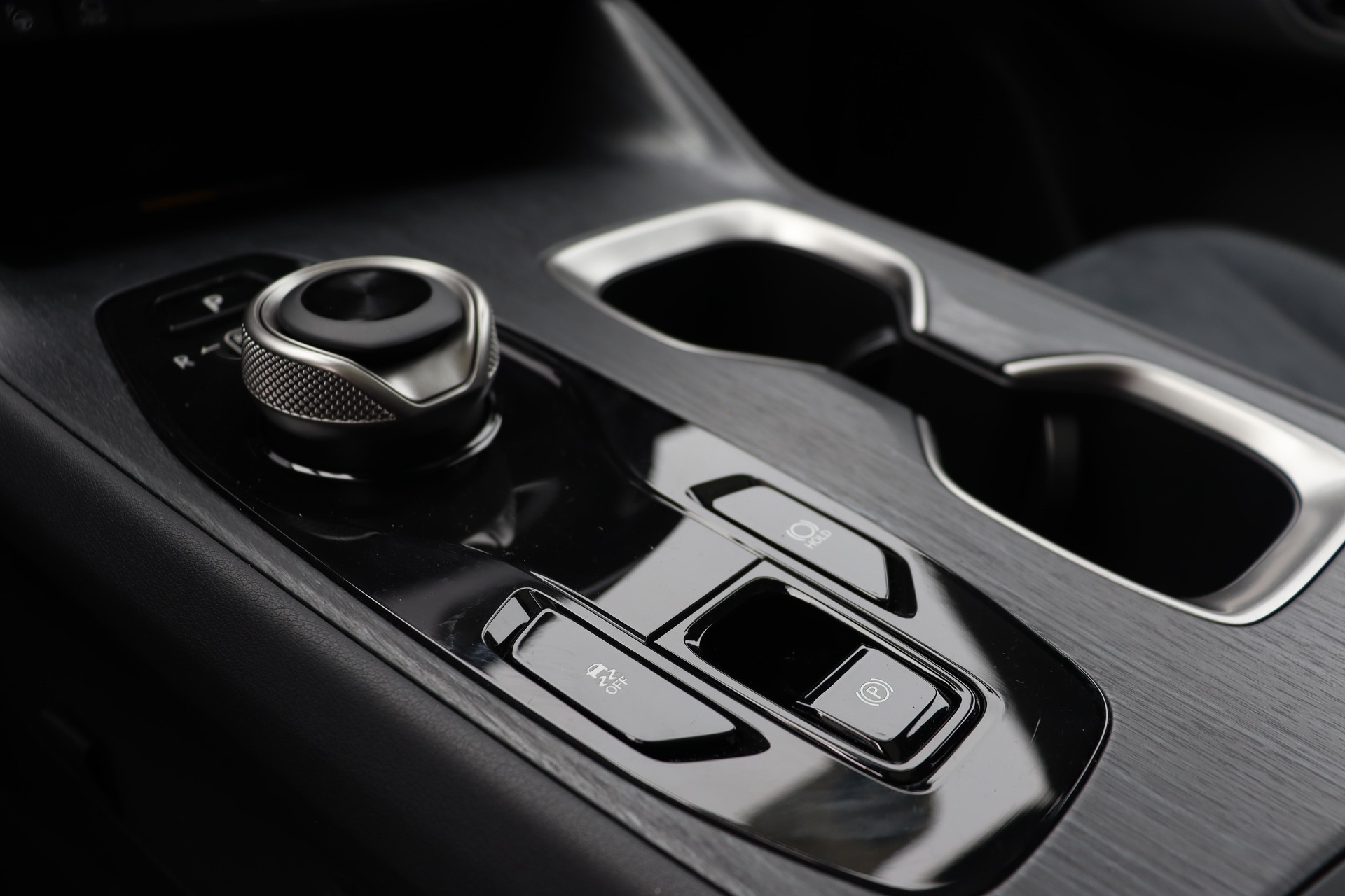 LEXUS RZ 450e Excellence-image-16