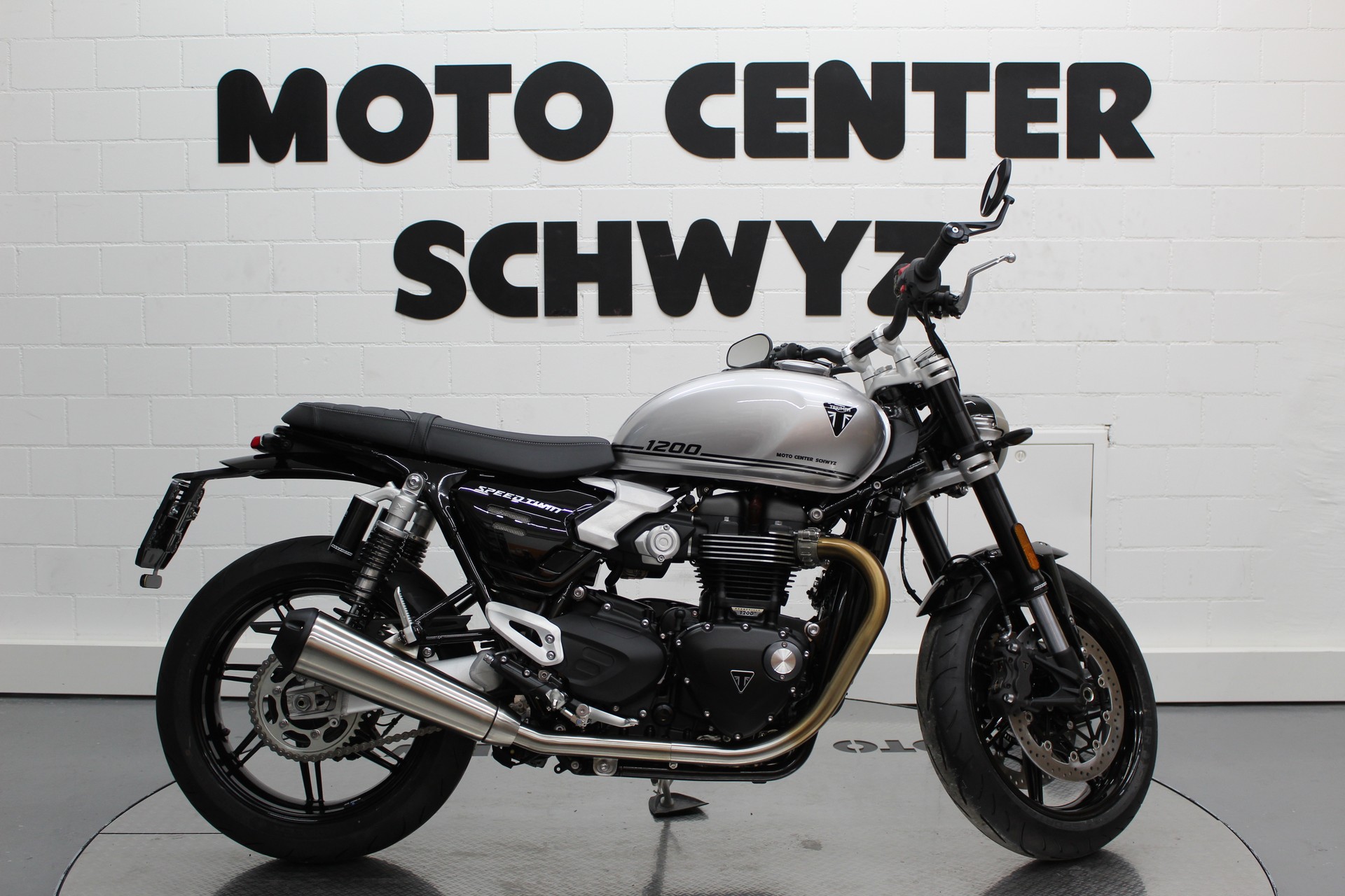 TRIUMPH Speed Twin 1200-image-0