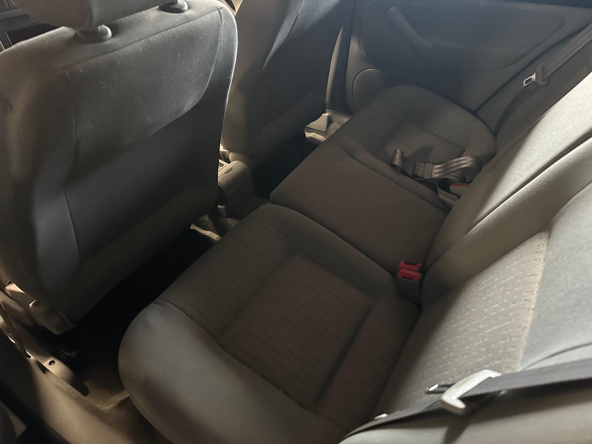 VW Golf 1.6 Comfortline Automatic-image-7