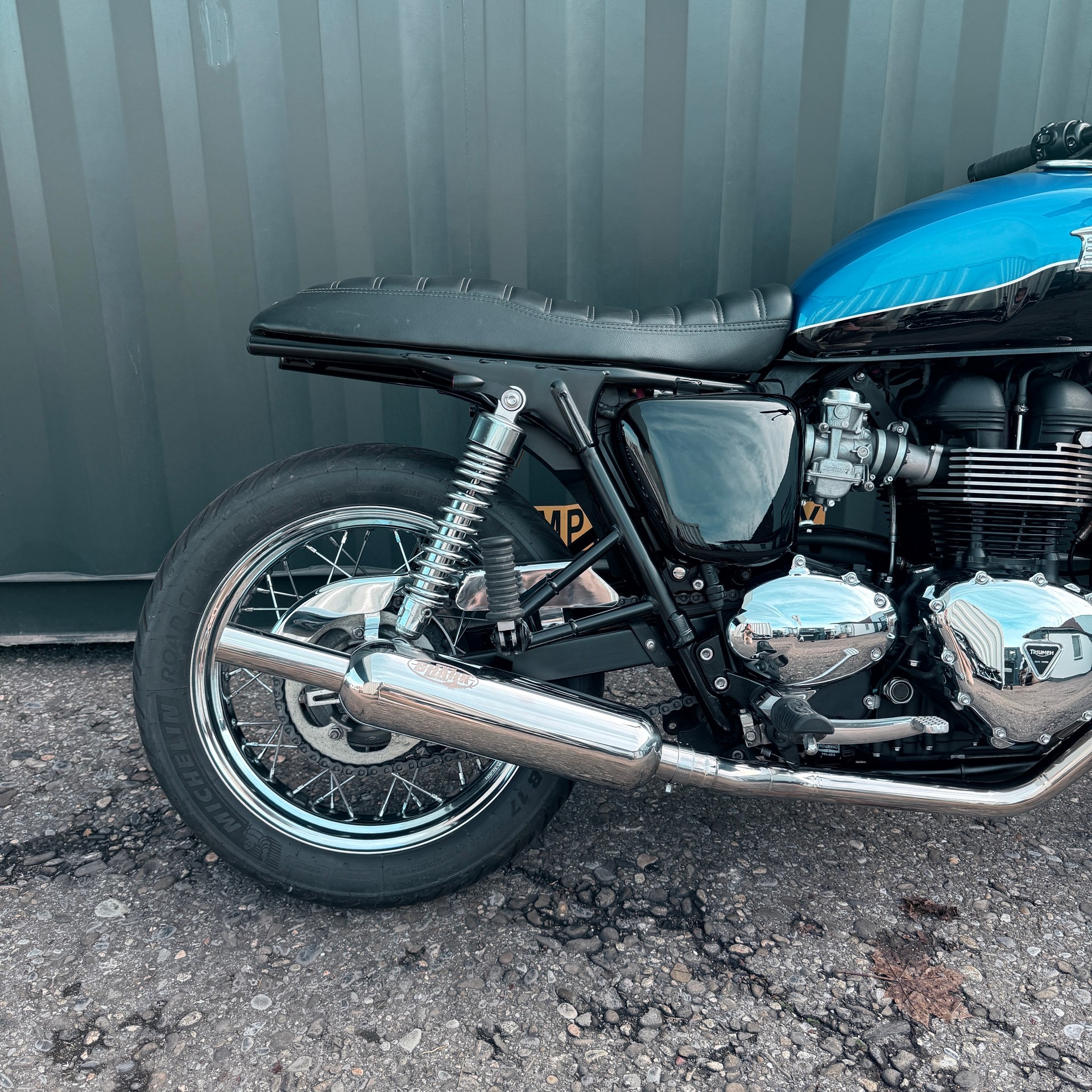 TRIUMPH Bonneville 900 i T 100-image-14