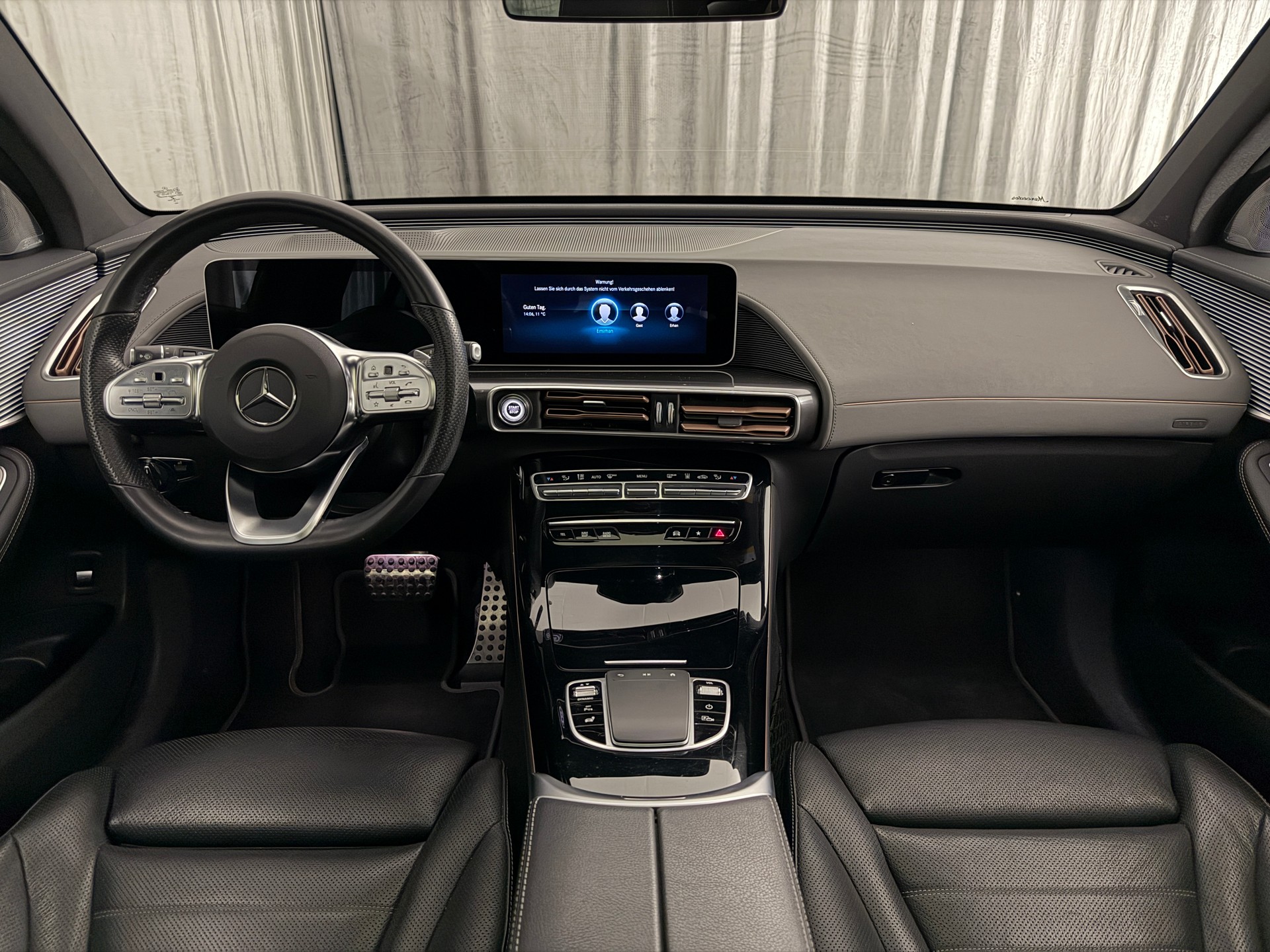 MERCEDES-BENZ EQC 400 AMG Line 4Matic-image-7