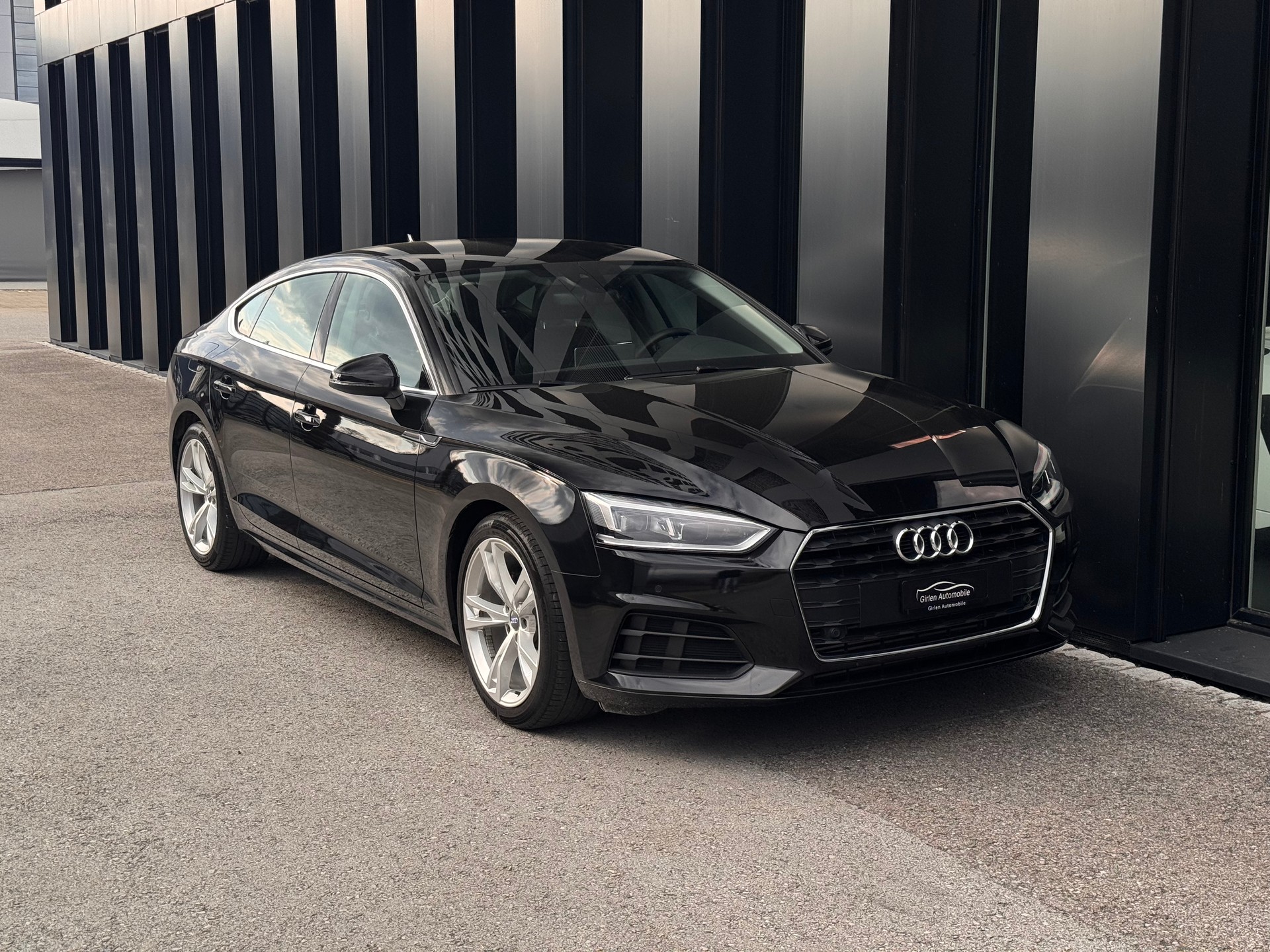 AUDI A5 Sportback 2.0 TFSI Sport S-tronic-image-8