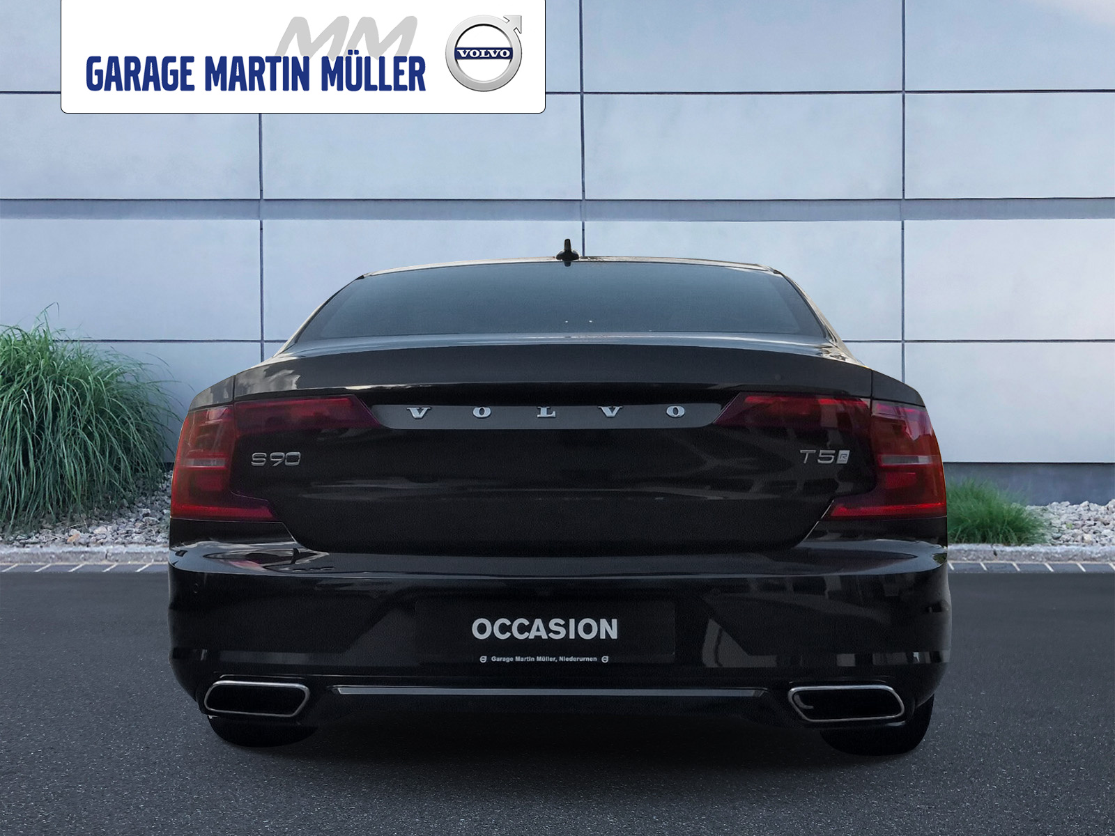 VOLVO S90 2.0 T5 R-Design-showroom-element-3