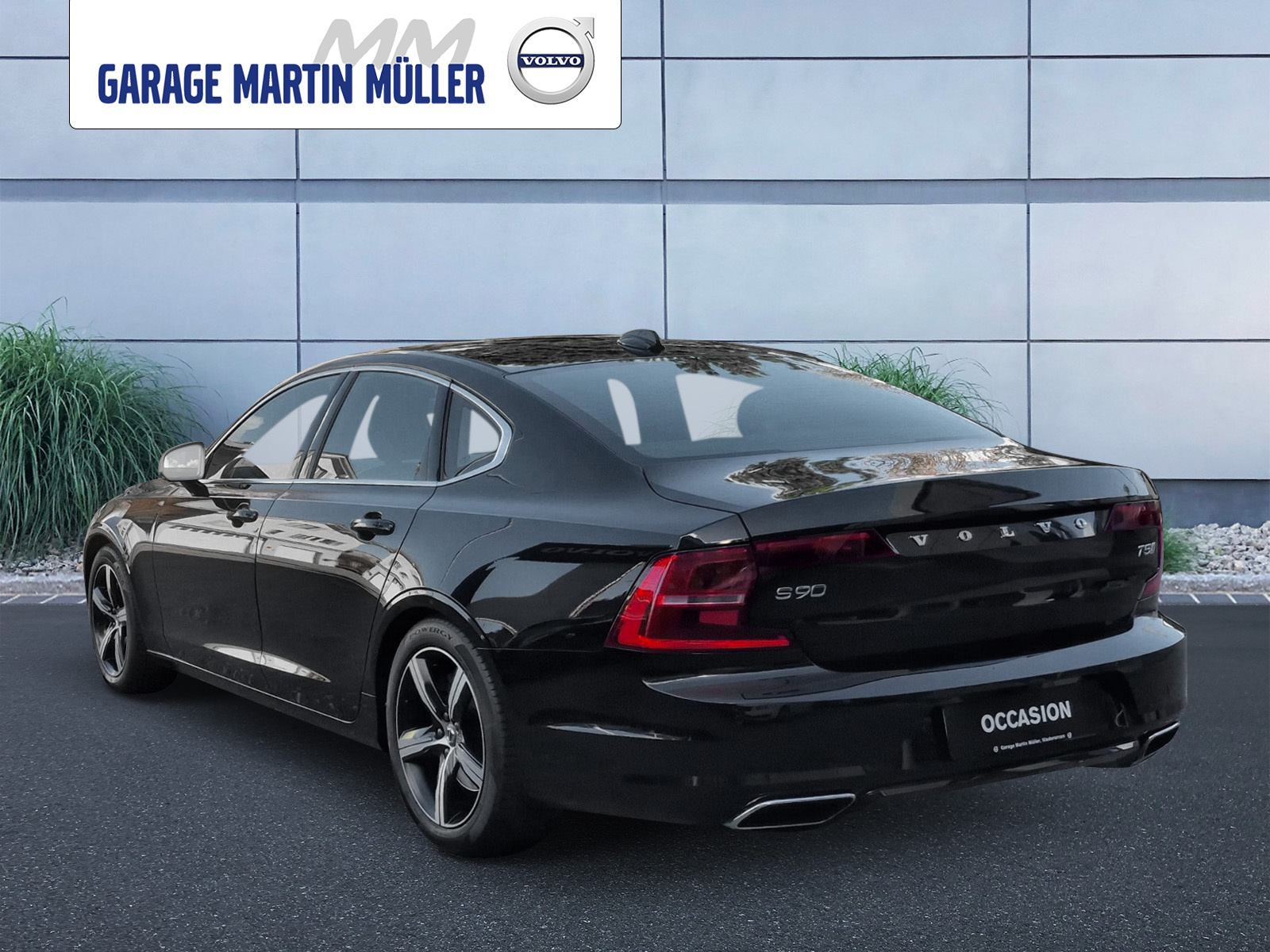 VOLVO S90 2.0 T5 R-Design-showroom-element-2